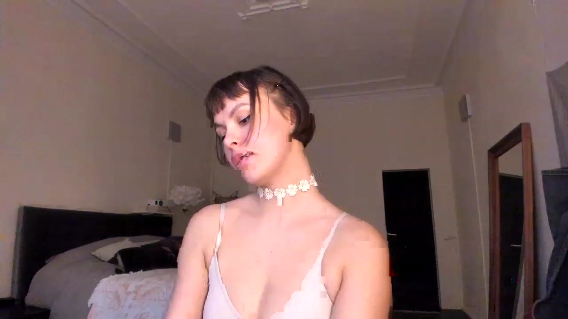 Gallery image thumbnail from wondertea's myfreecams stream on, 11/24/2022, 17:09 image 8 of 20
