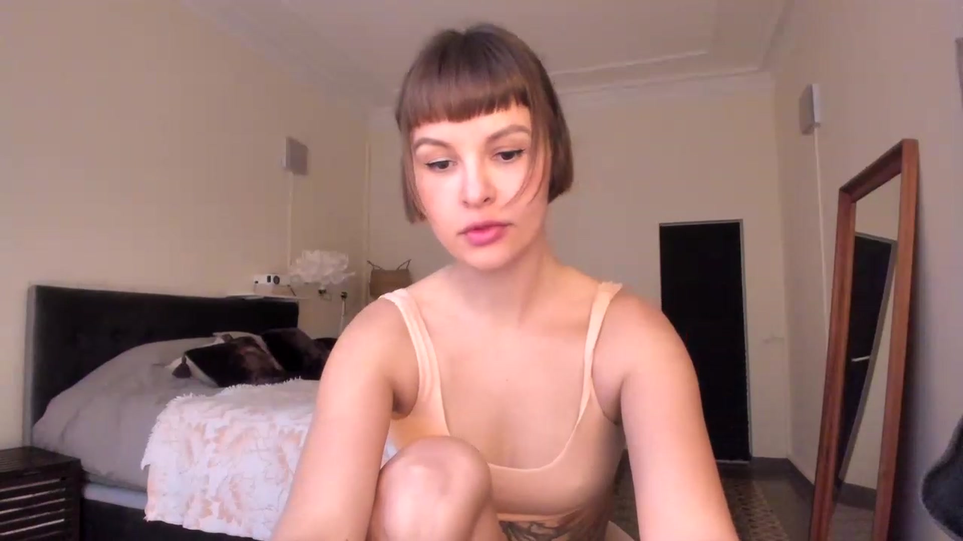 Gallery image thumbnail from wondertea's myfreecams stream on, 11/25/2022, 15:36 image 14 of 20