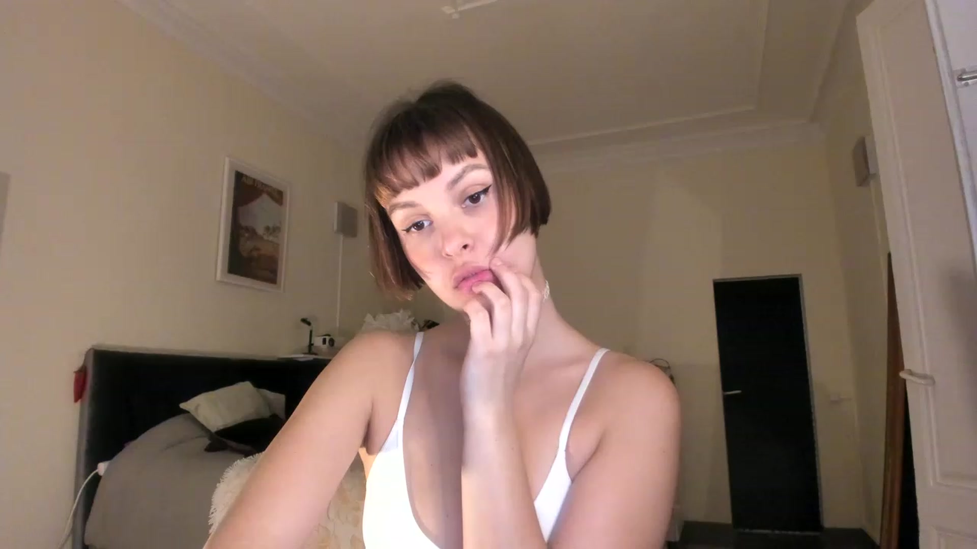 Gallery image thumbnail from wondertea's myfreecams stream on, 12/03/2022, 17:47 image 5 of 20