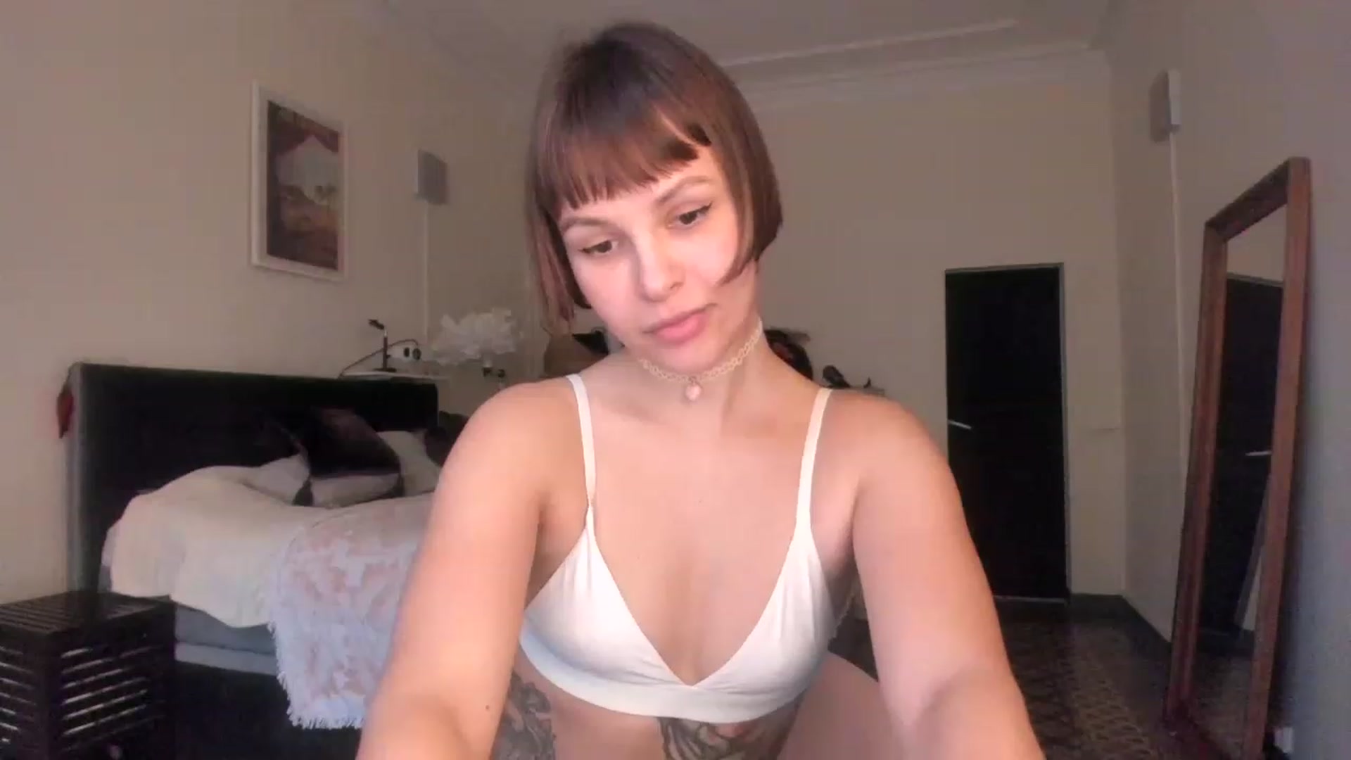 Gallery image thumbnail from wondertea's myfreecams stream on, 12/10/2022, 16:10 image 15 of 20