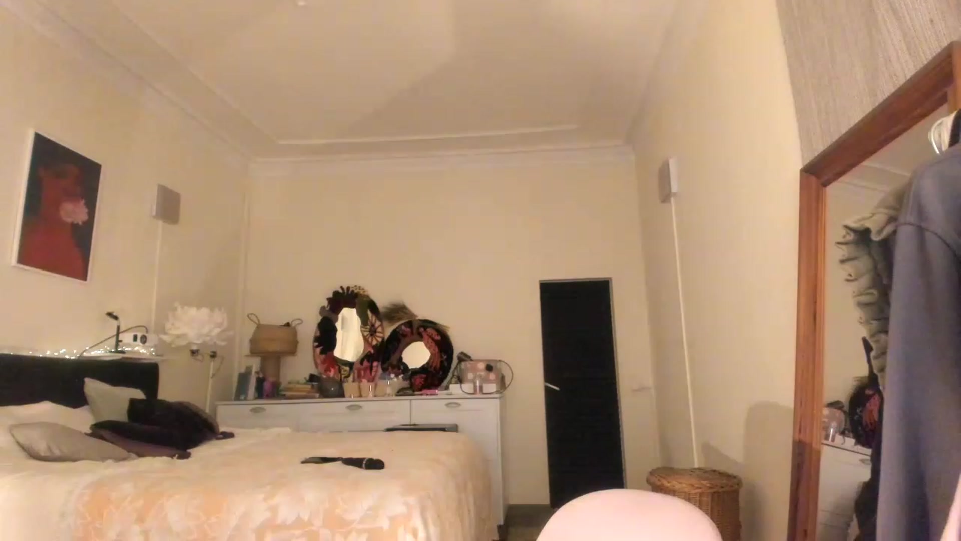 Gallery image thumbnail from wondertea's myfreecams stream on, 12/11/2022, 18:56 image 19 of 20