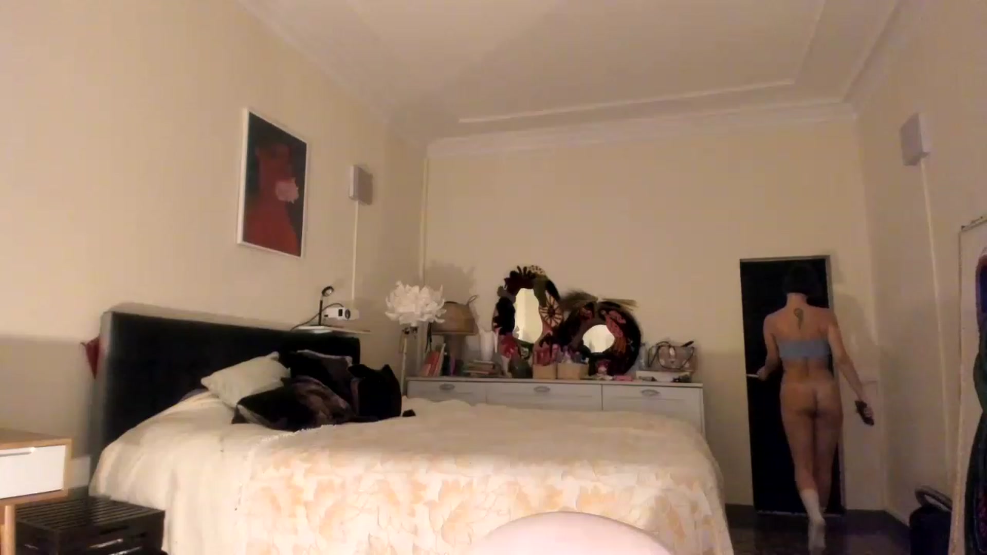 Gallery image thumbnail from wondertea's myfreecams stream on, 12/22/2022, 20:26 image 7 of 20