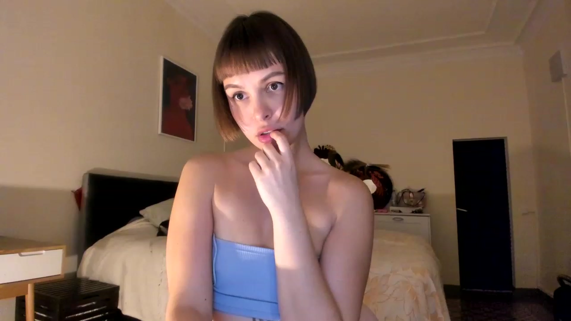 Gallery image thumbnail from wondertea's myfreecams stream on, 12/22/2022, 20:26 image 9 of 20