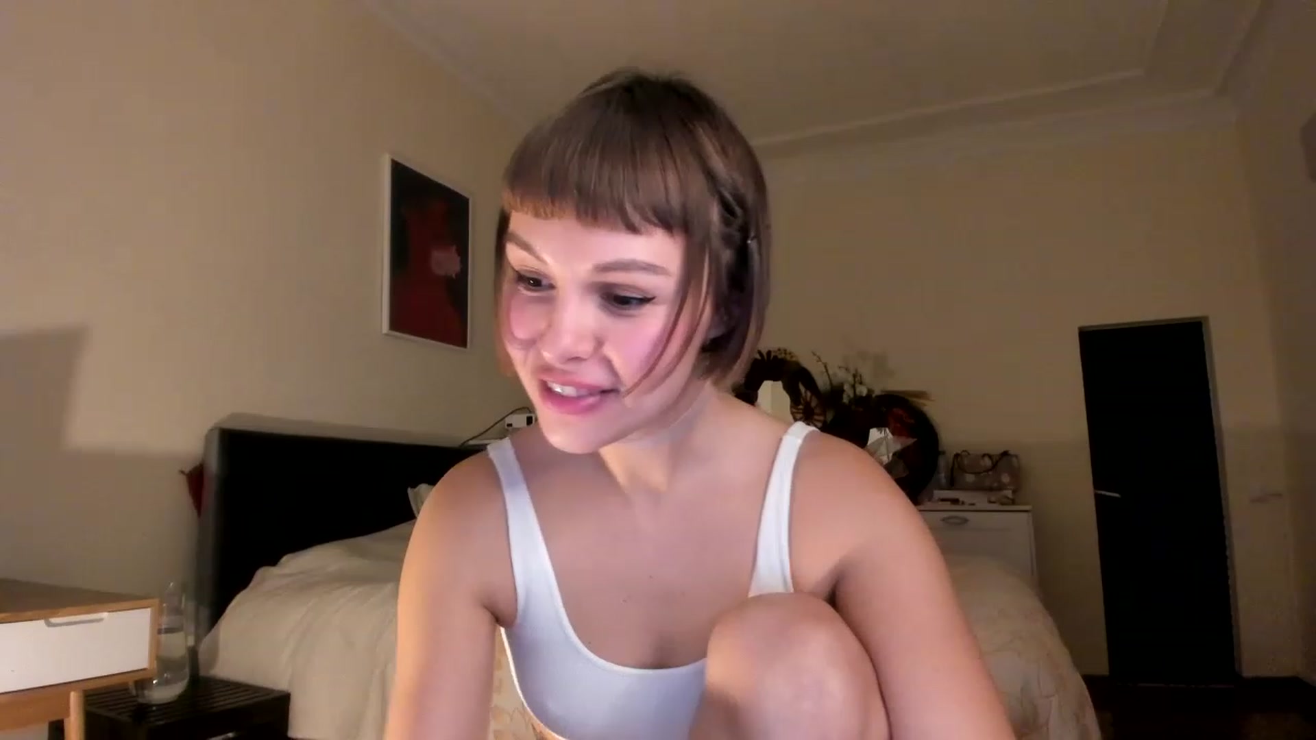Gallery image thumbnail from wondertea's myfreecams stream on, 12/23/2022, 22:34 image 2 of 20