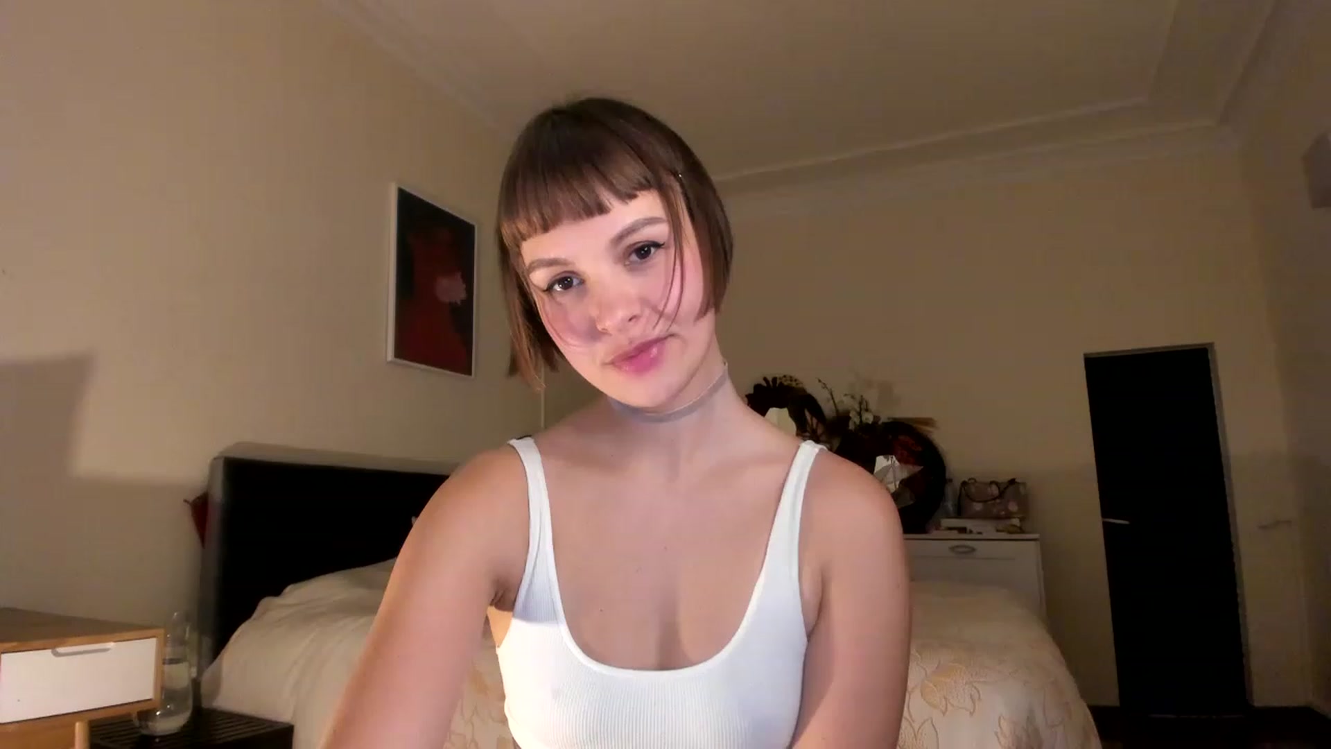 Gallery image thumbnail from wondertea's myfreecams stream on, 12/23/2022, 22:34 image 3 of 20