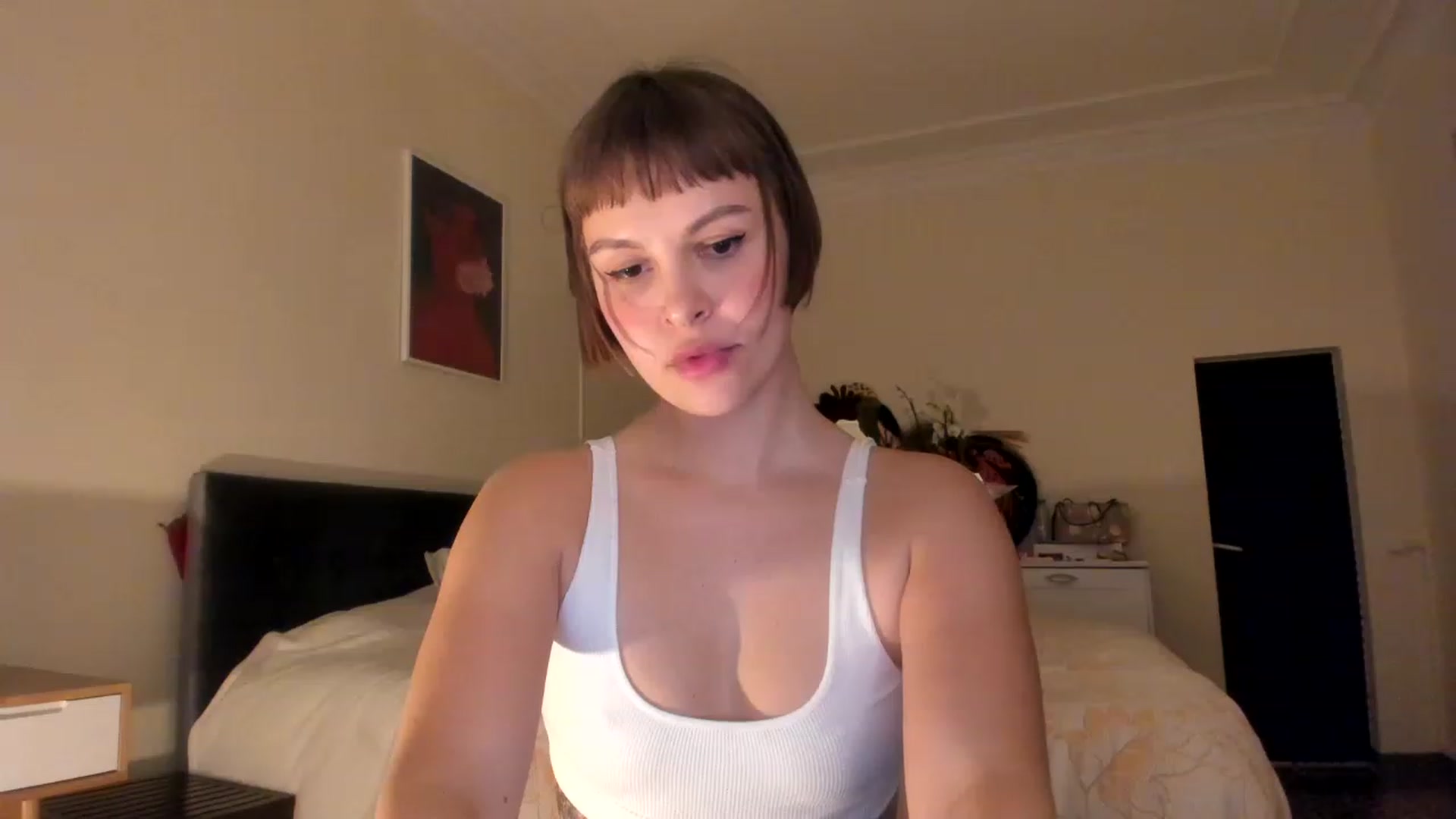 Gallery image thumbnail from wondertea's myfreecams stream on, 12/23/2022, 22:34 image 20 of 20