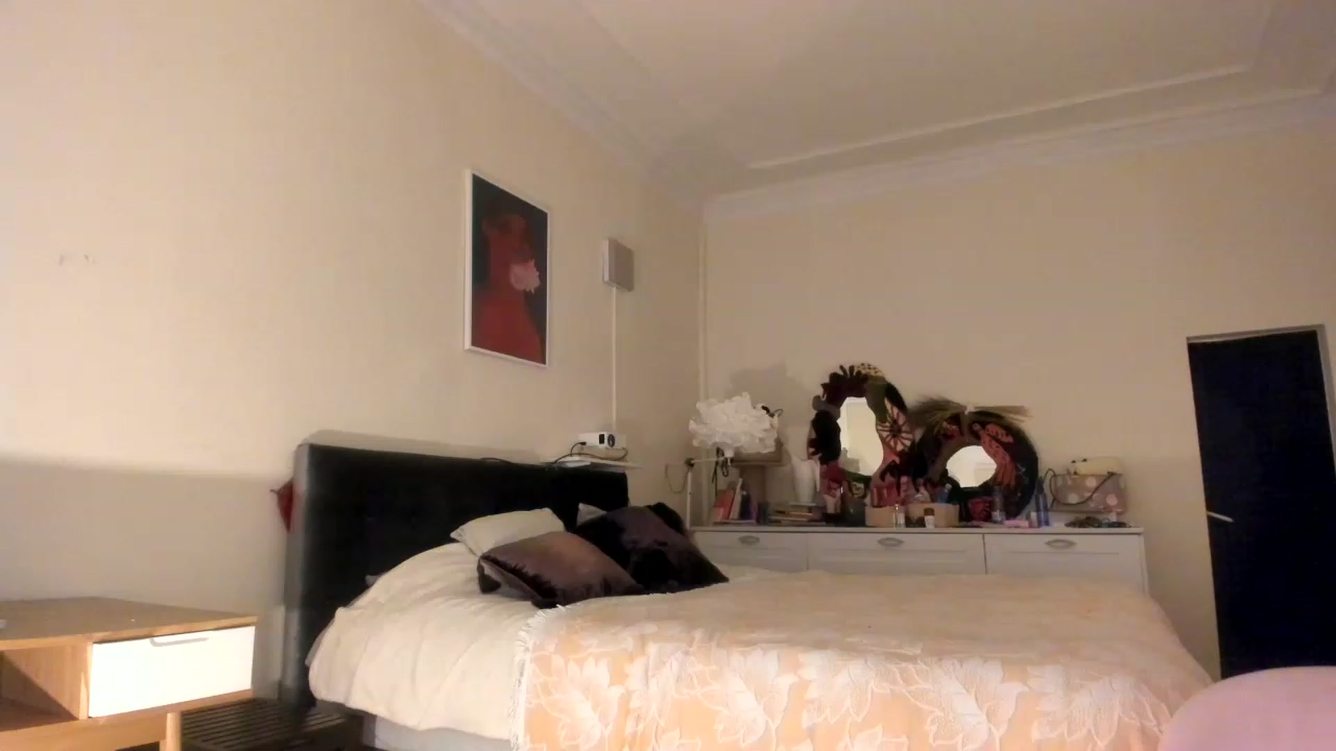 Gallery image thumbnail from wondertea's myfreecams stream on, 12/28/2022, 19:30 image 8 of 20