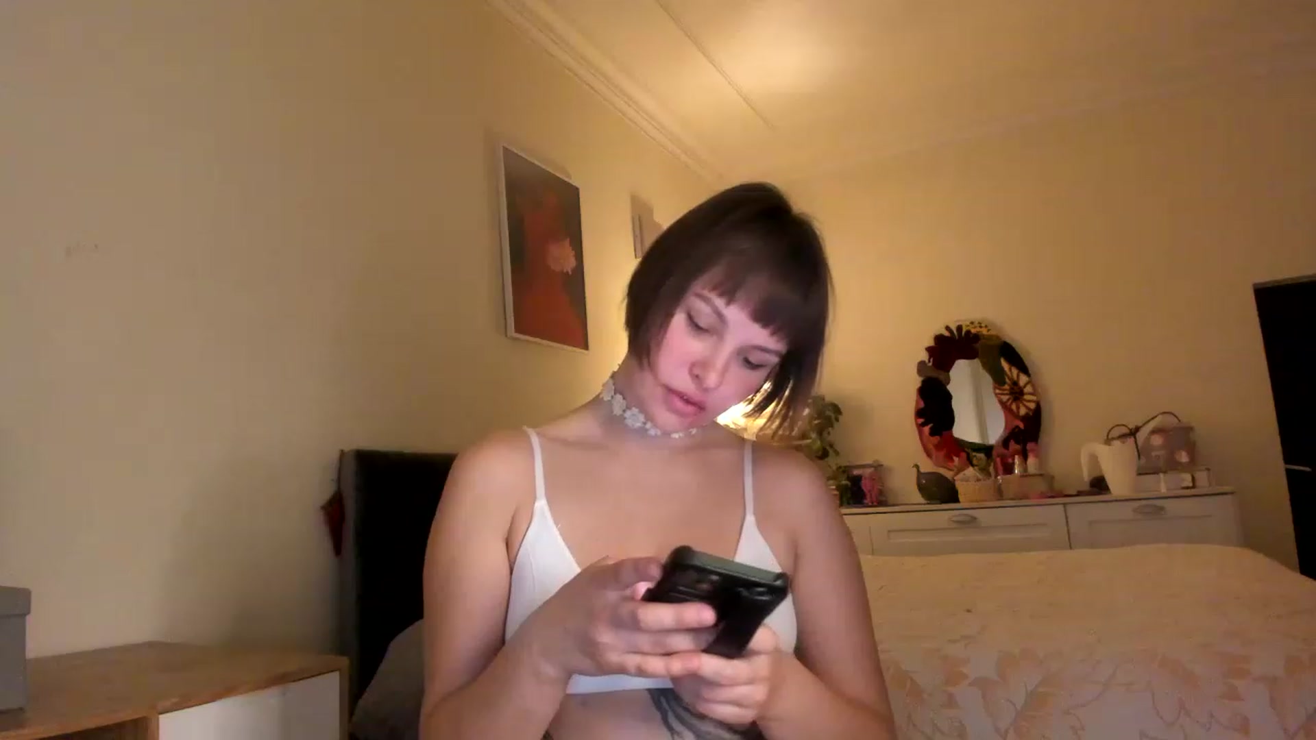 Gallery image thumbnail from wondertea's myfreecams stream on, 01/28/2023, 19:43 image 10 of 20