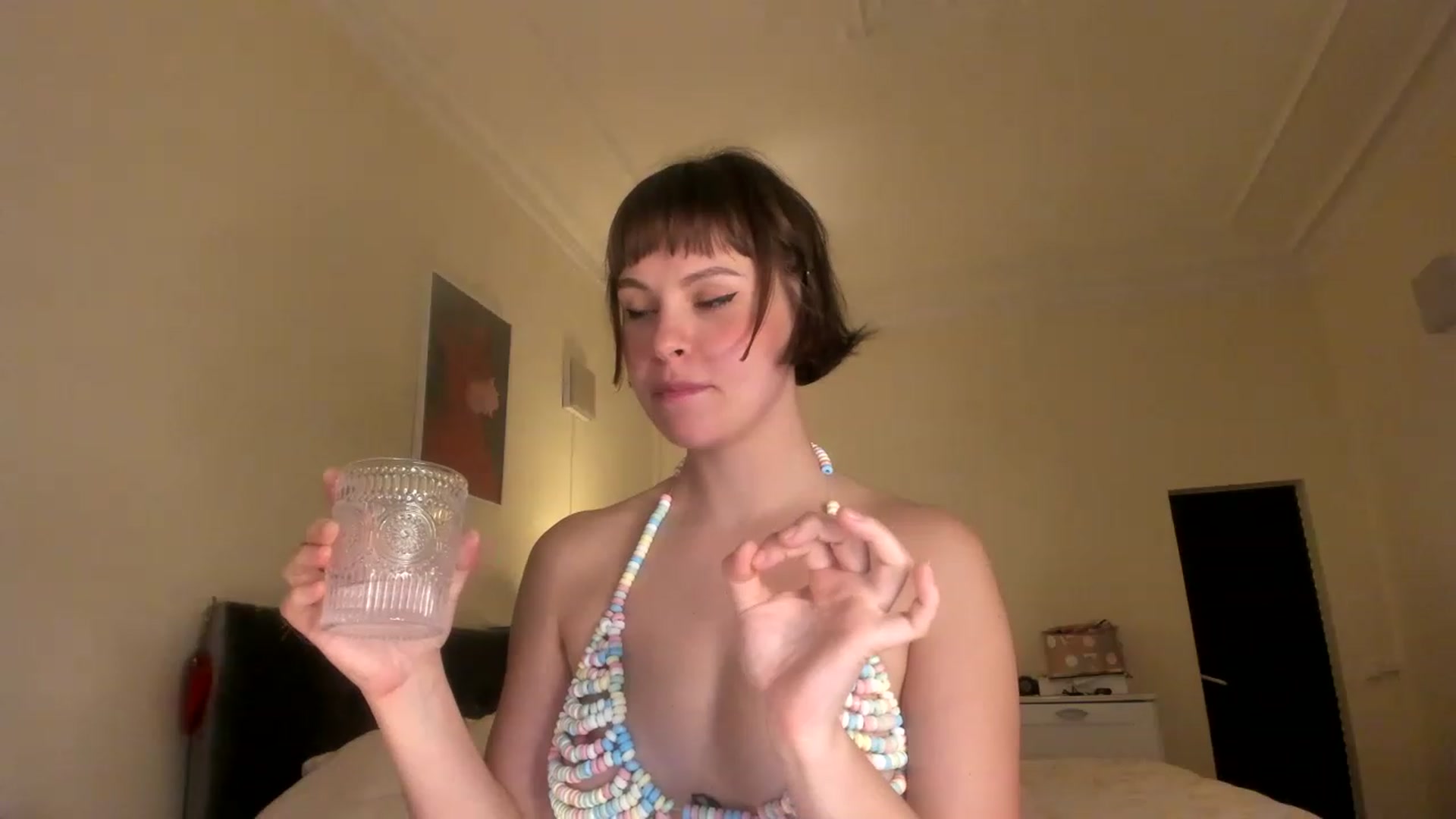 Gallery image thumbnail from wondertea's myfreecams stream on, 02/04/2023, 19:56 image 17 of 20