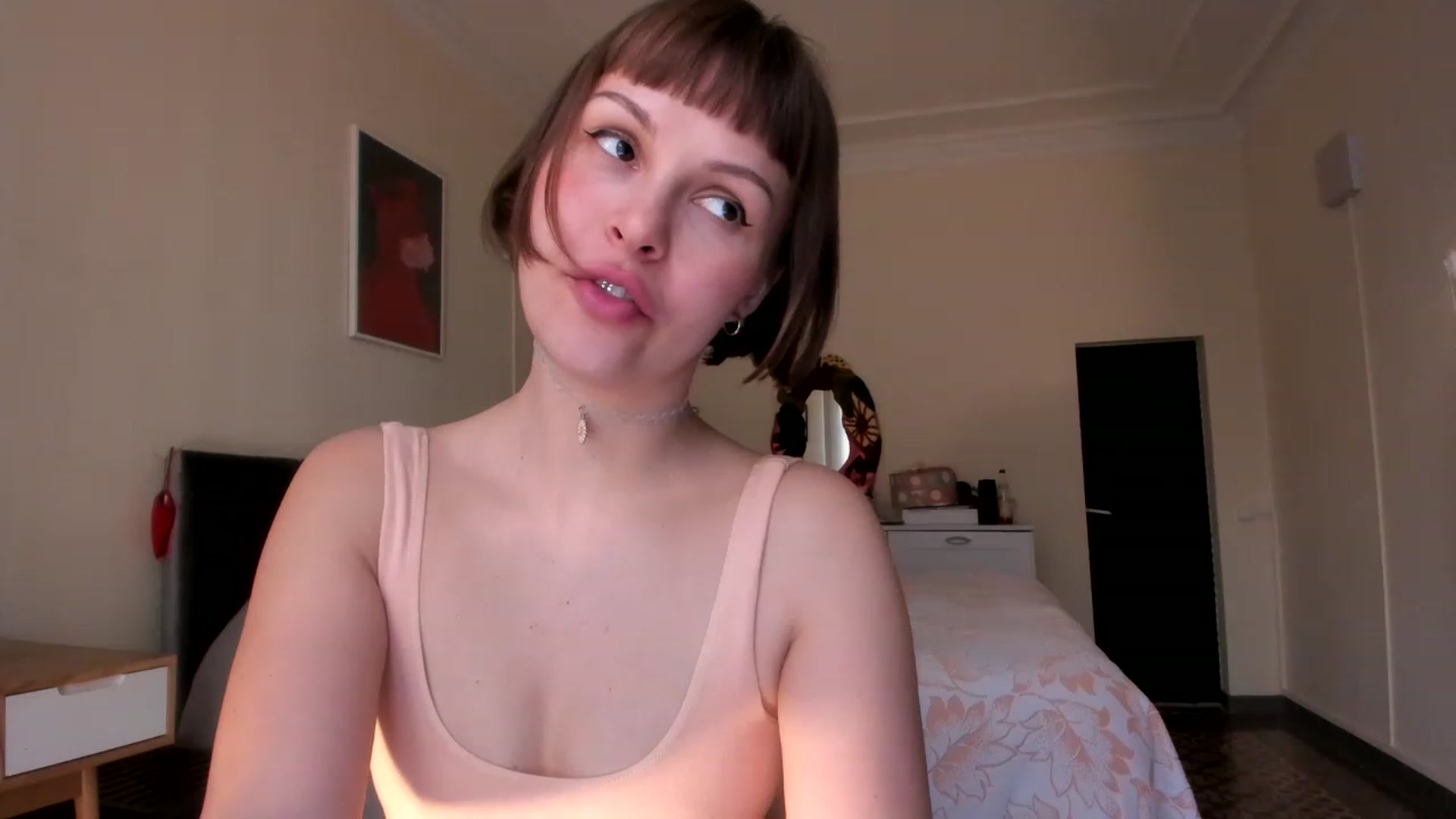 Gallery image thumbnail from wondertea's myfreecams stream on, 02/18/2023, 16:23 image 4 of 20