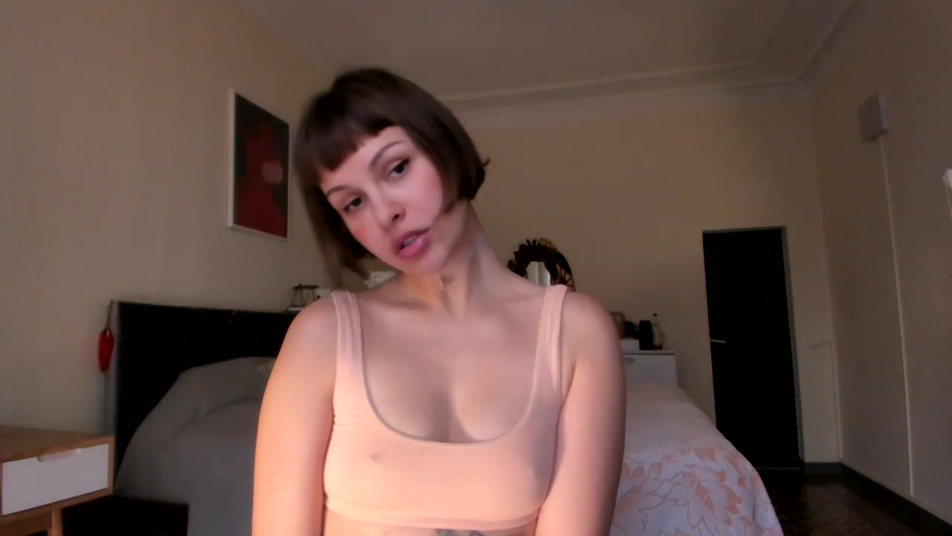 Gallery image thumbnail from wondertea's myfreecams stream on, 02/18/2023, 16:23 image 2 of 20