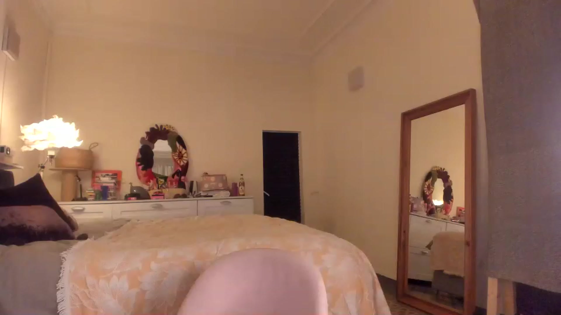 Gallery image thumbnail from wondertea's myfreecams stream on, 02/28/2023, 20:15 image 9 of 20