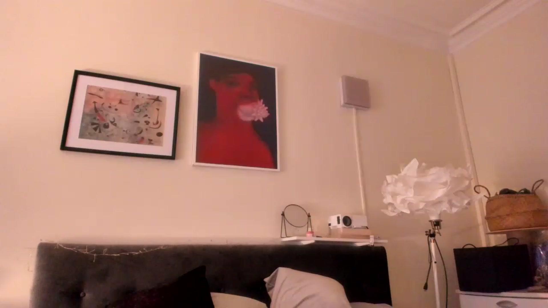 Gallery image thumbnail from wondertea's myfreecams stream on, 03/18/2023, 19:00 image 10 of 20
