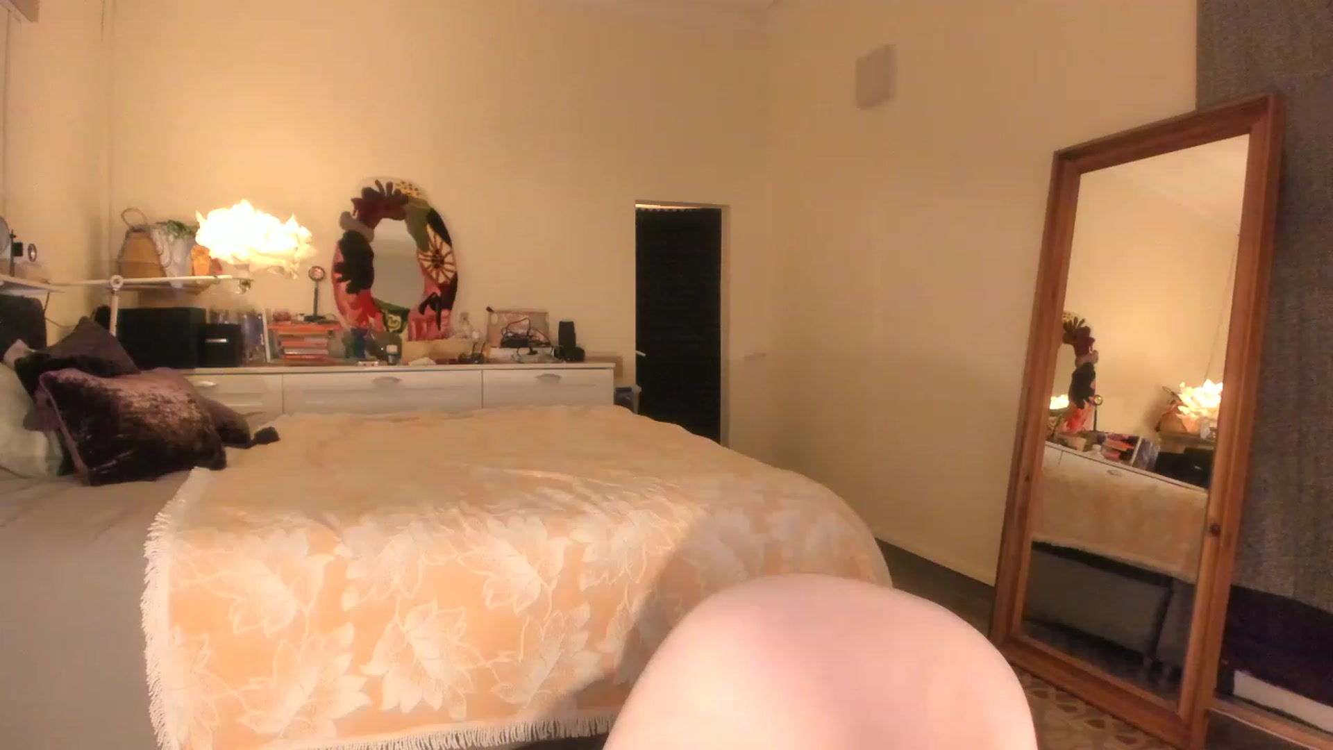Gallery image thumbnail from wondertea's myfreecams stream on, 03/25/2023, 20:50 image 15 of 20
