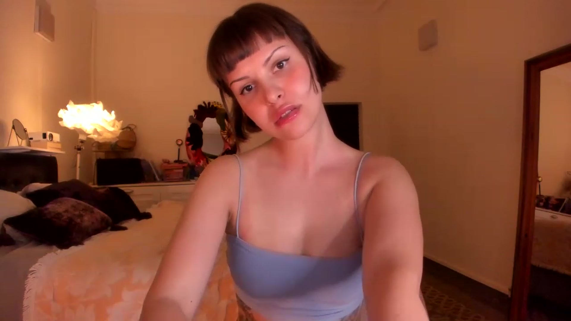 Gallery image thumbnail from wondertea's myfreecams stream on, 04/12/2023, 19:08 image 16 of 20