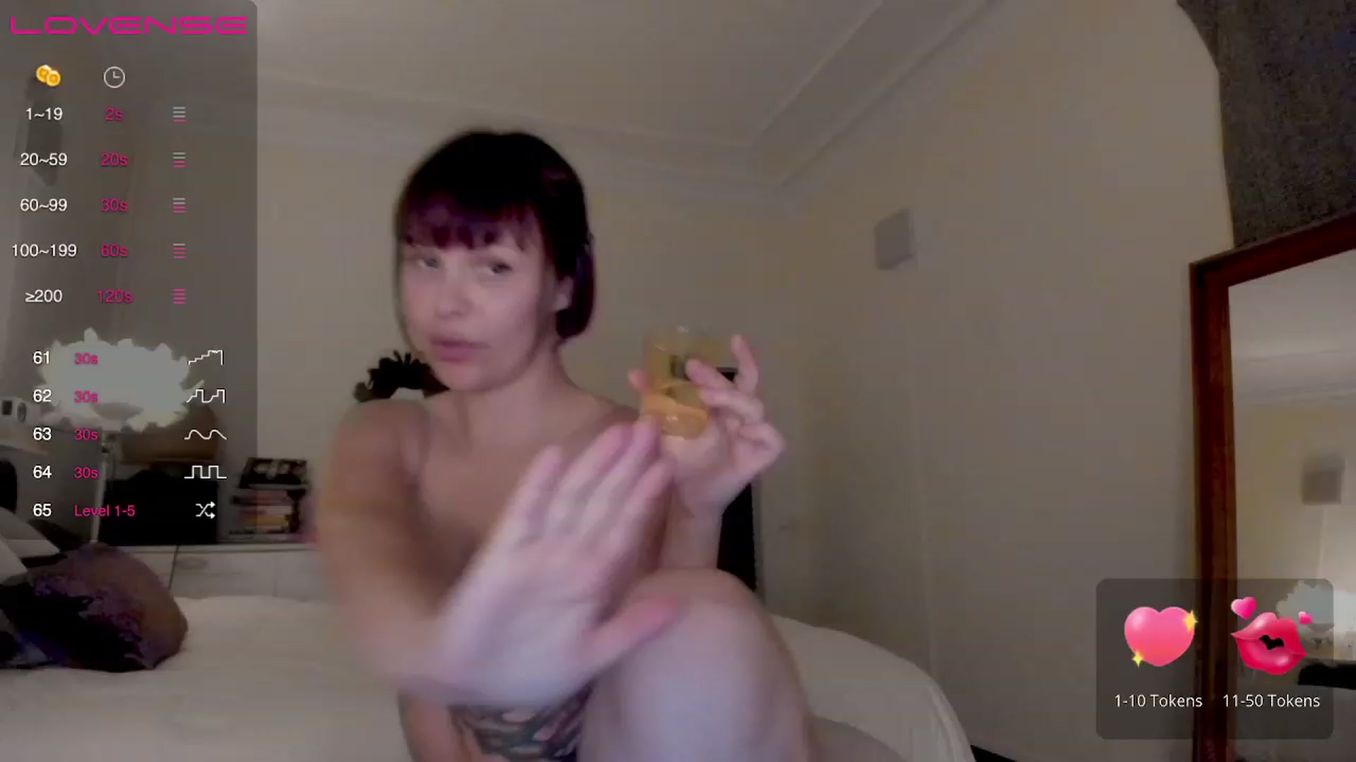 Gallery image thumbnail from wondertea's myfreecams stream on, 05/28/2023, 21:21 image 13 of 20