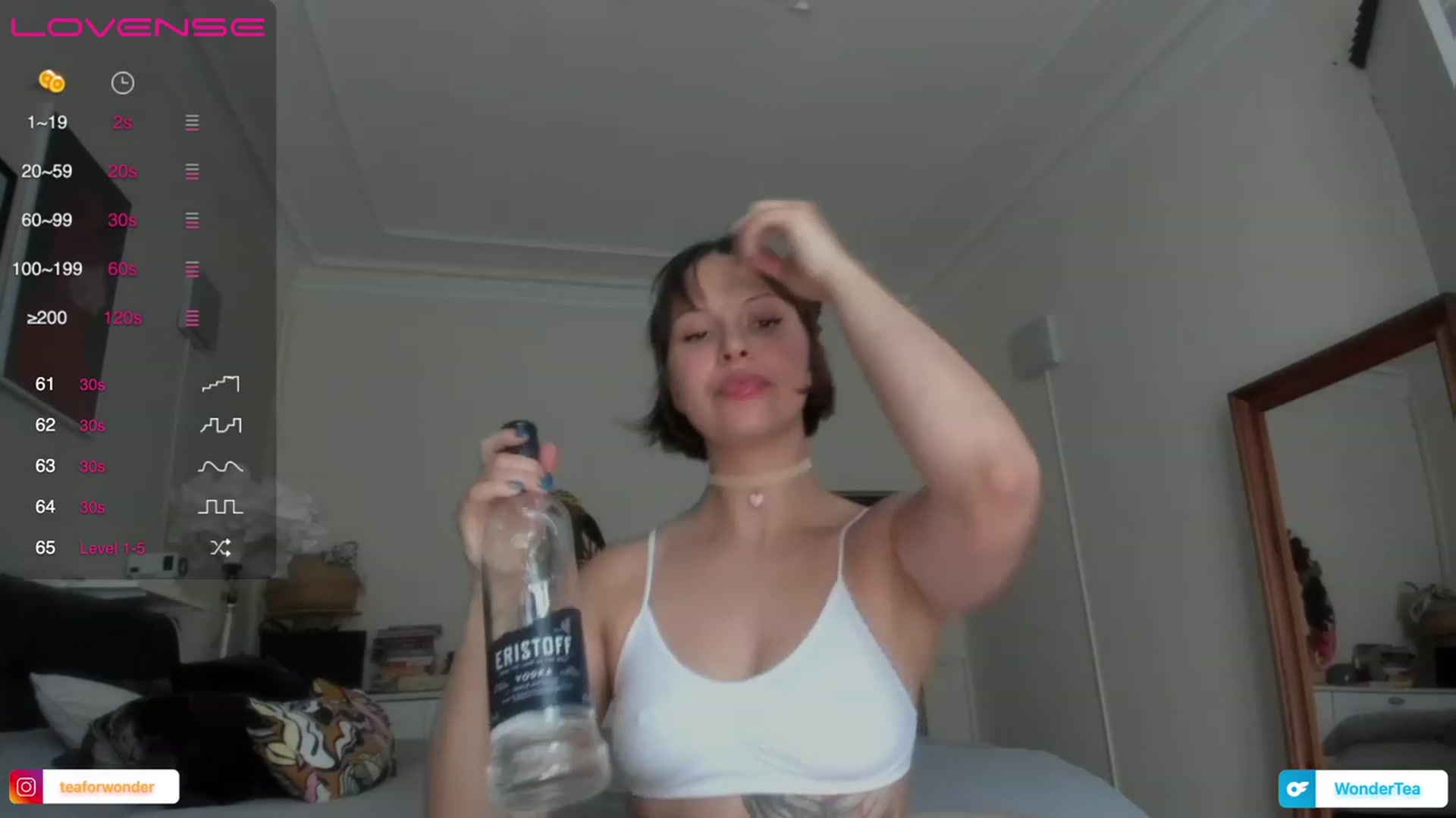 Gallery image thumbnail from wondertea's myfreecams stream on, 06/29/2023, 18:33 image 13 of 20