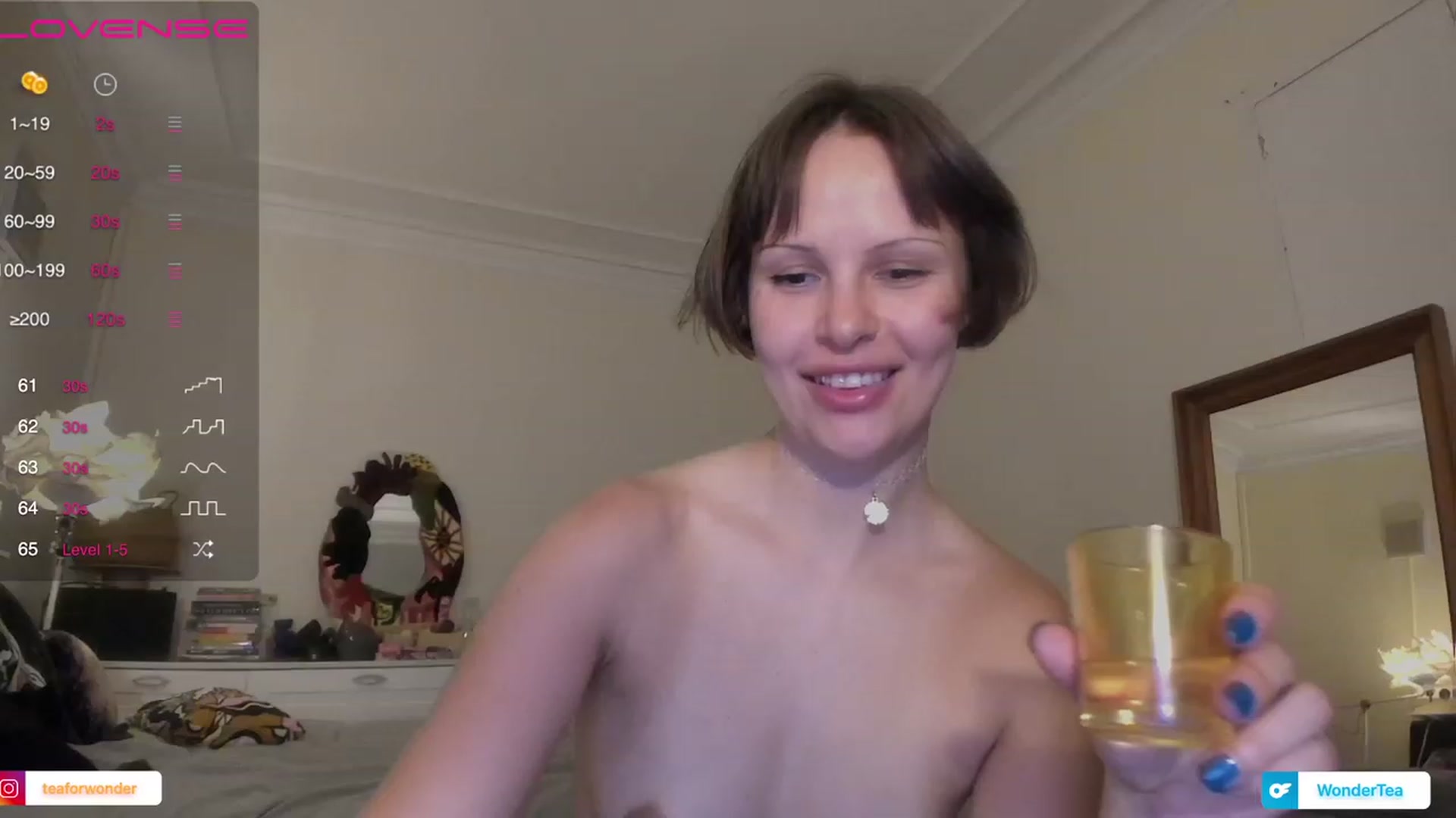 Gallery image thumbnail from wondertea's myfreecams stream on, 07/06/2023, 21:01 image 16 of 20