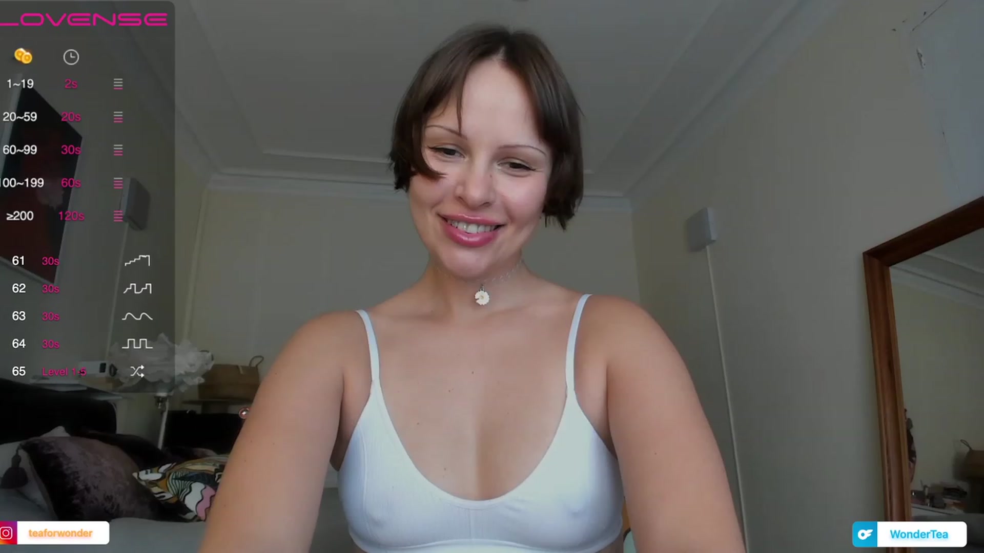Gallery image thumbnail from wondertea's myfreecams stream on, 07/09/2023, 15:33 image 9 of 20
