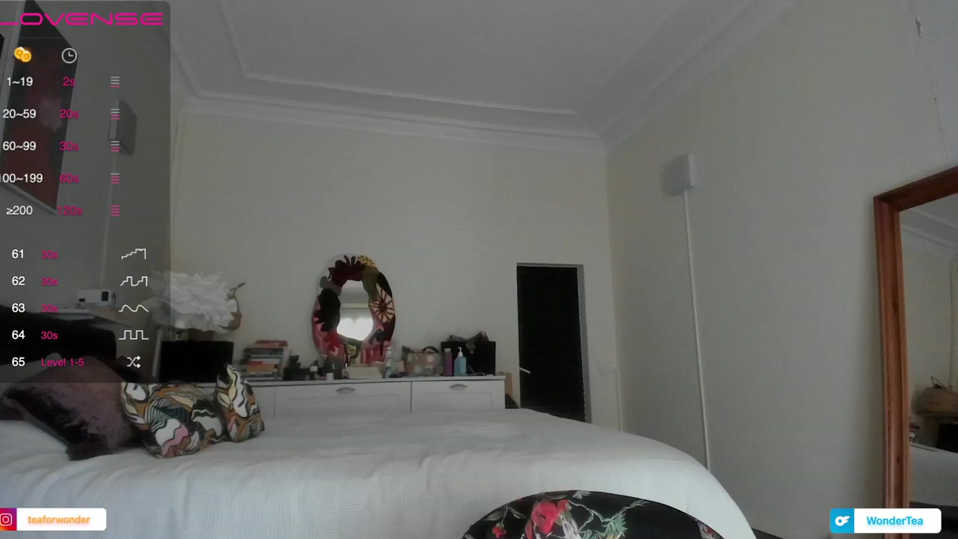 Gallery image thumbnail from wondertea's myfreecams stream on, 07/19/2023, 12:38 image 7 of 20