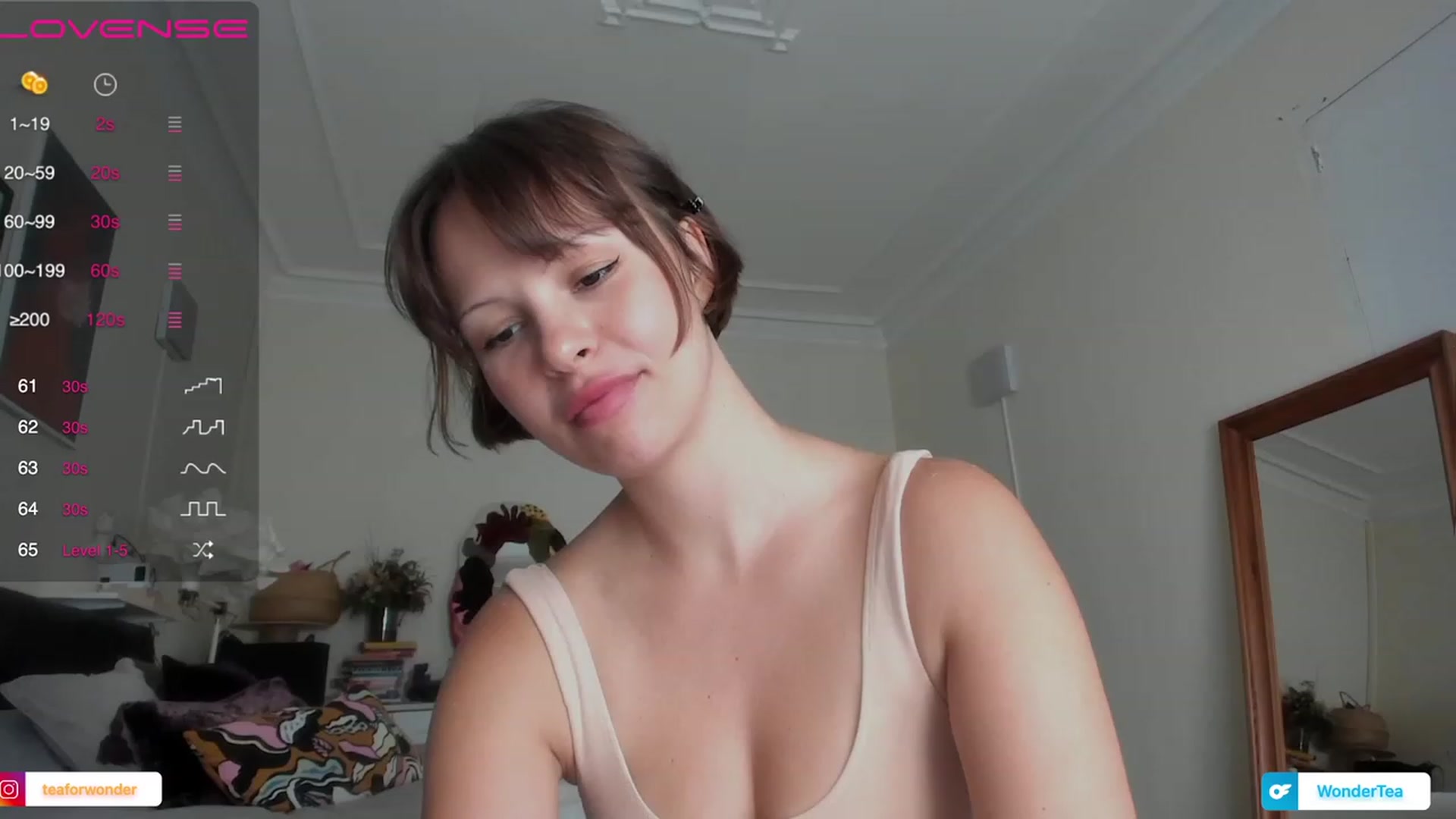 Gallery image thumbnail from wondertea's myfreecams stream on, 07/26/2023, 14:10 image 12 of 20