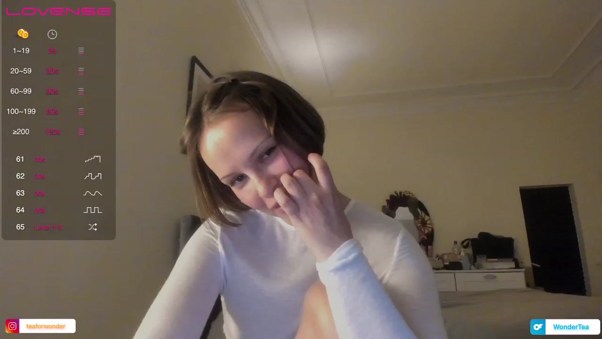Gallery image thumbnail from wondertea's myfreecams stream on, 08/26/2023, 20:58 image 15 of 20