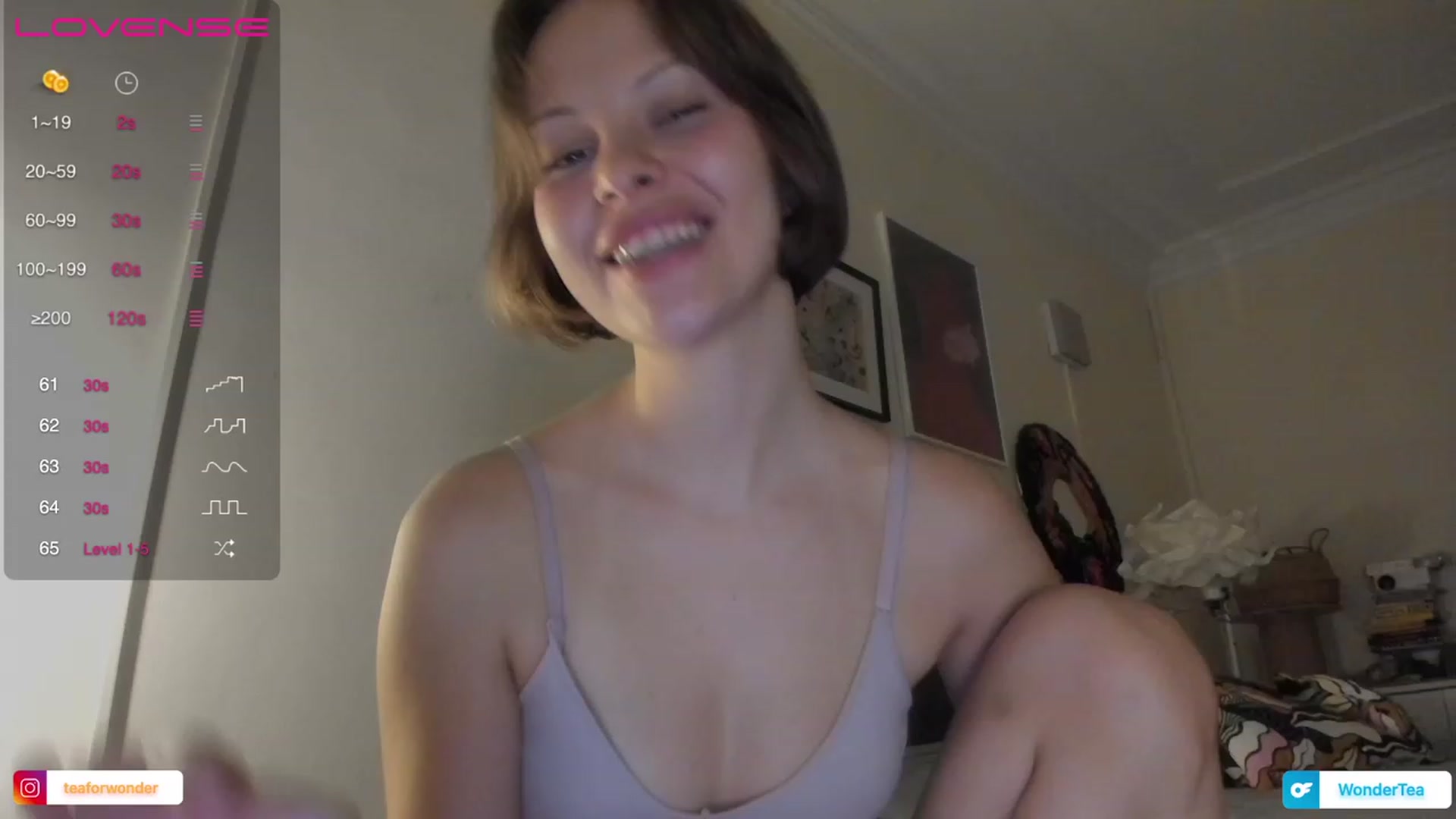Gallery image thumbnail from wondertea's myfreecams stream on, 10/03/2023, 22:10 image 19 of 20