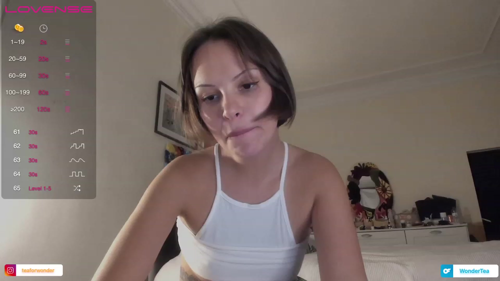 Gallery image thumbnail from wondertea's myfreecams stream on, 10/15/2023, 18:12 image 14 of 20