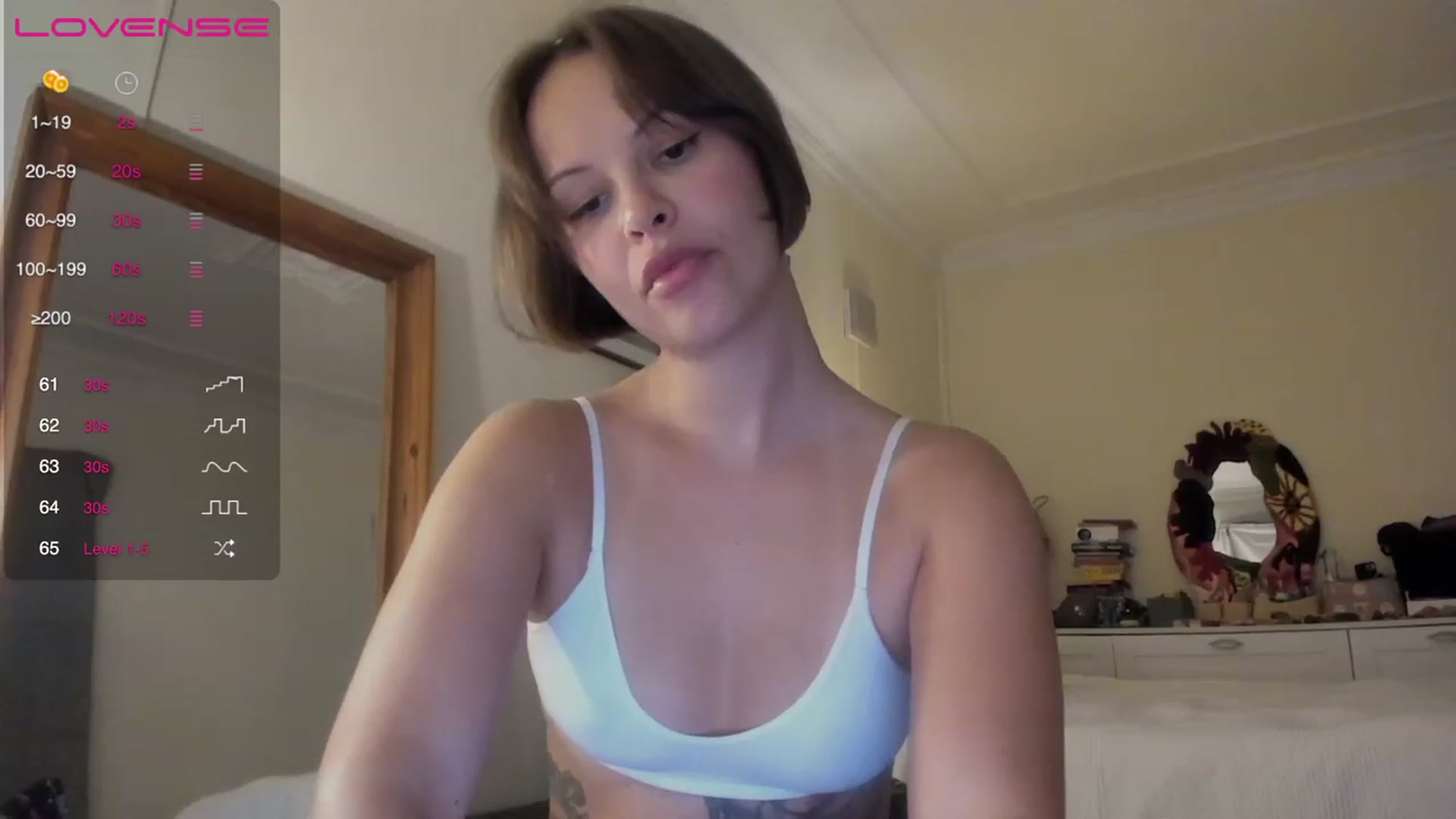 Gallery image thumbnail from wondertea's myfreecams stream on, 10/25/2023, 21:28 image 9 of 20