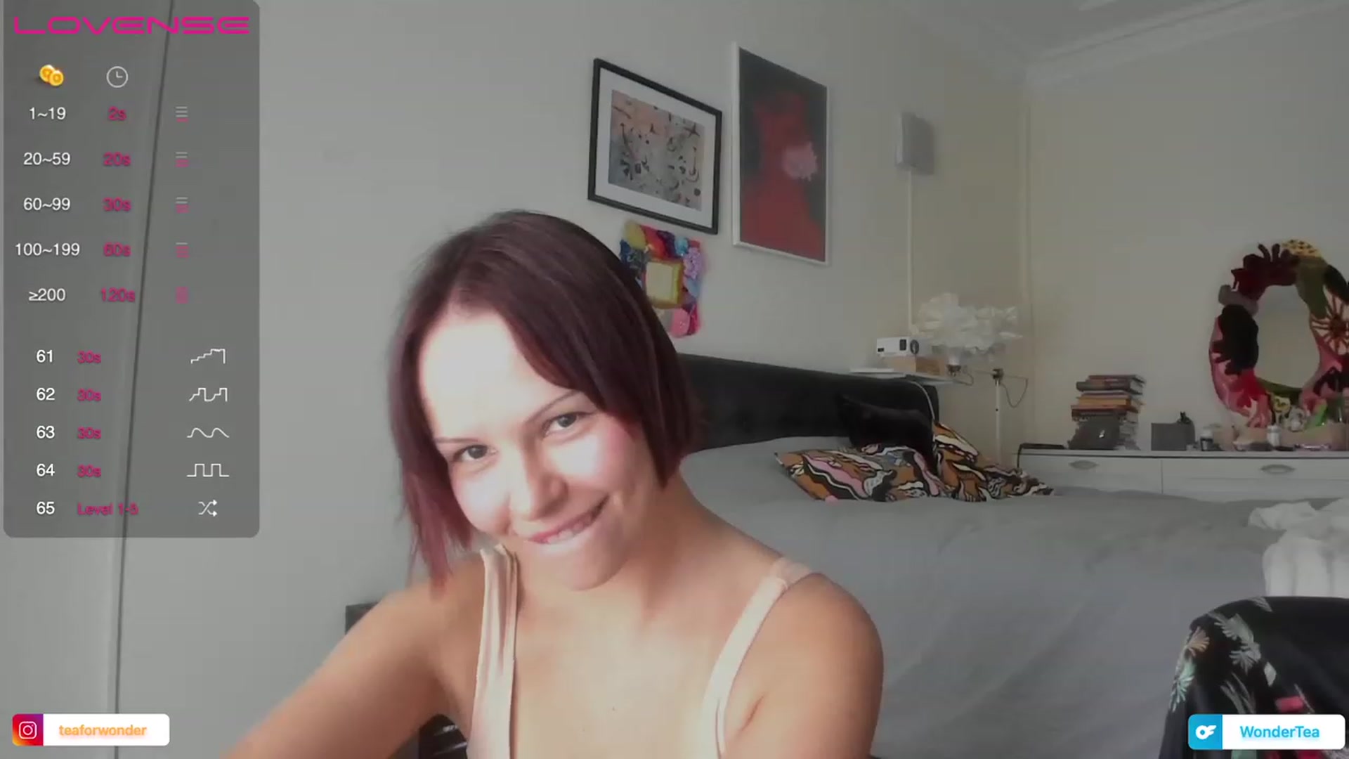 Gallery image thumbnail from wondertea's myfreecams stream on, 10/31/2023, 13:13 image 12 of 20