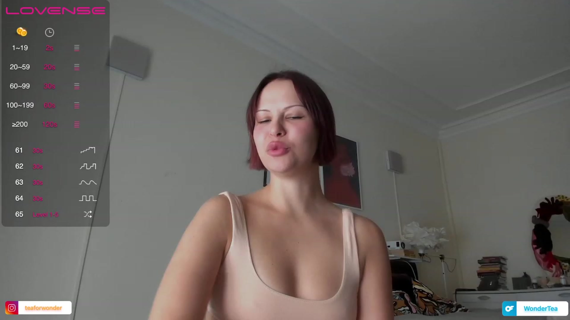Gallery image thumbnail from wondertea's myfreecams stream on, 10/31/2023, 13:13 image 7 of 20