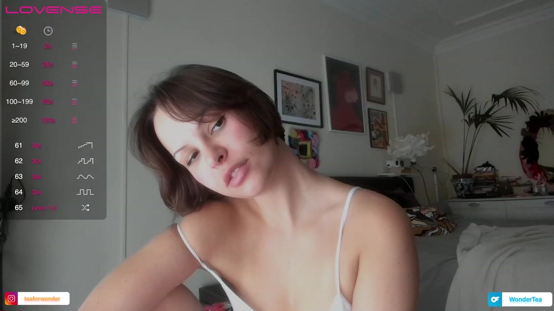 Gallery image thumbnail from wondertea's myfreecams stream on, 12/01/2023, 13:30 image 7 of 20