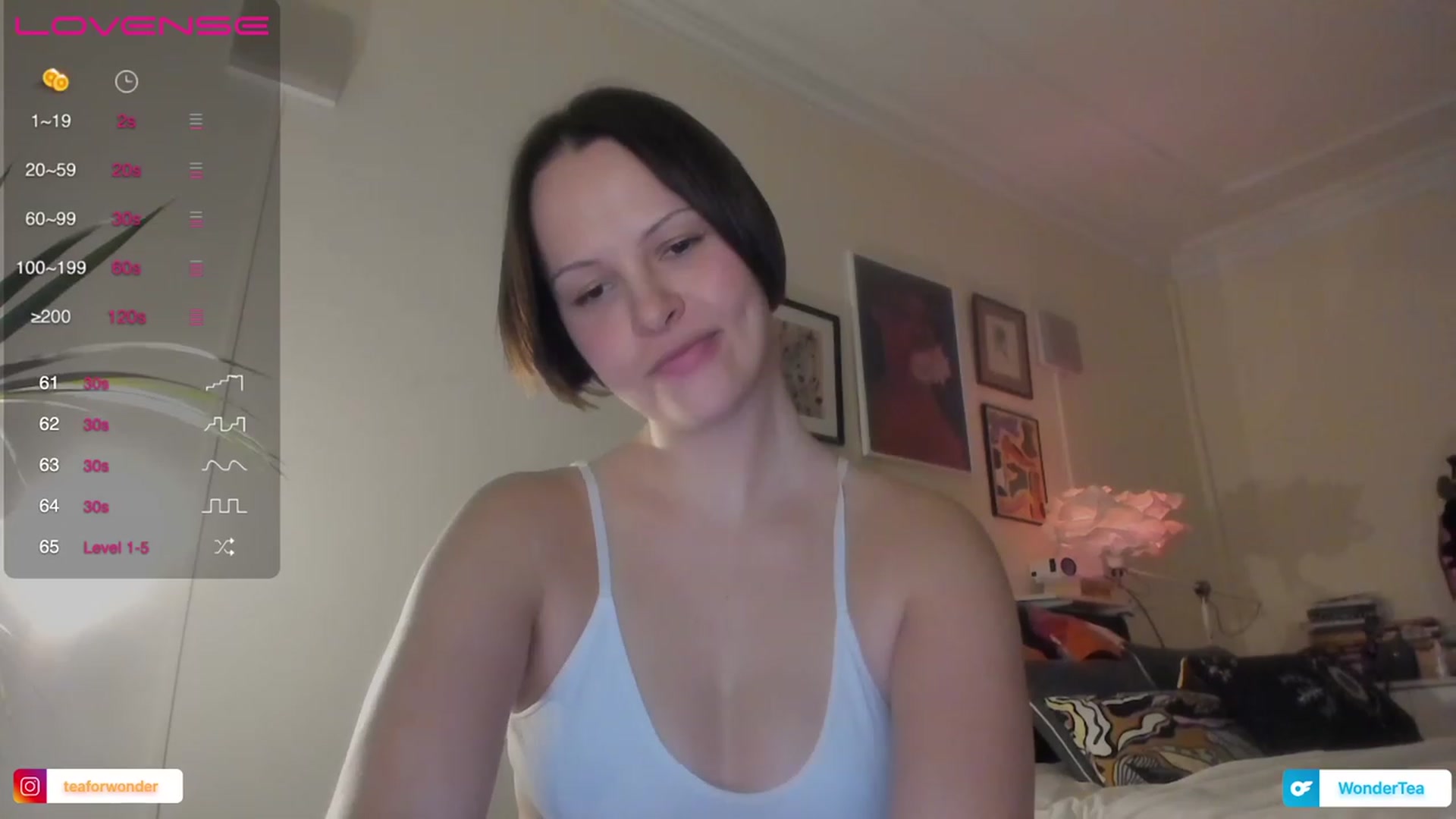 Gallery image thumbnail from wondertea's myfreecams stream on, 12/23/2023, 21:43 image 3 of 20