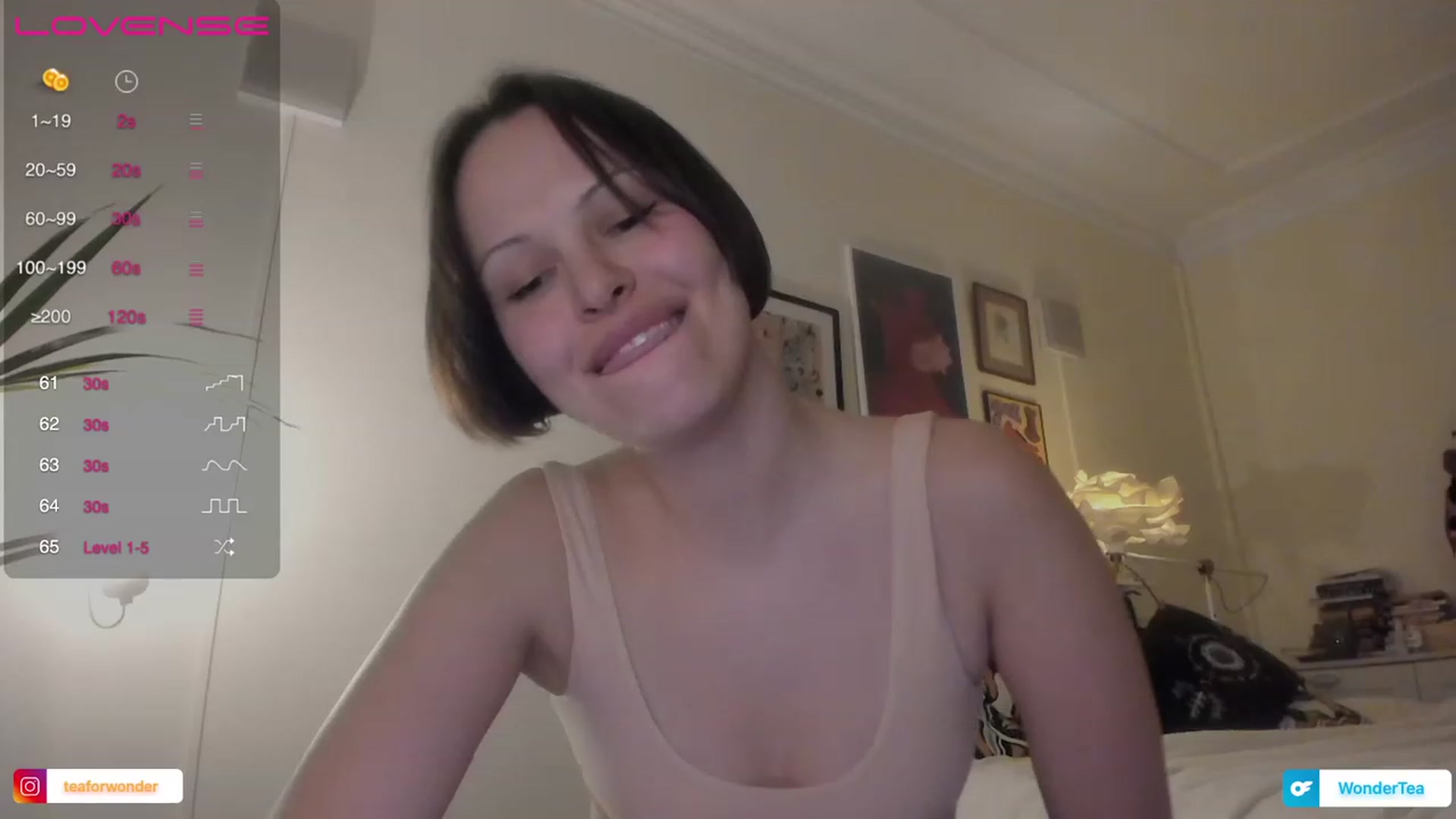 Gallery image thumbnail from wondertea's myfreecams stream on, 12/26/2023, 20:07 image 19 of 20