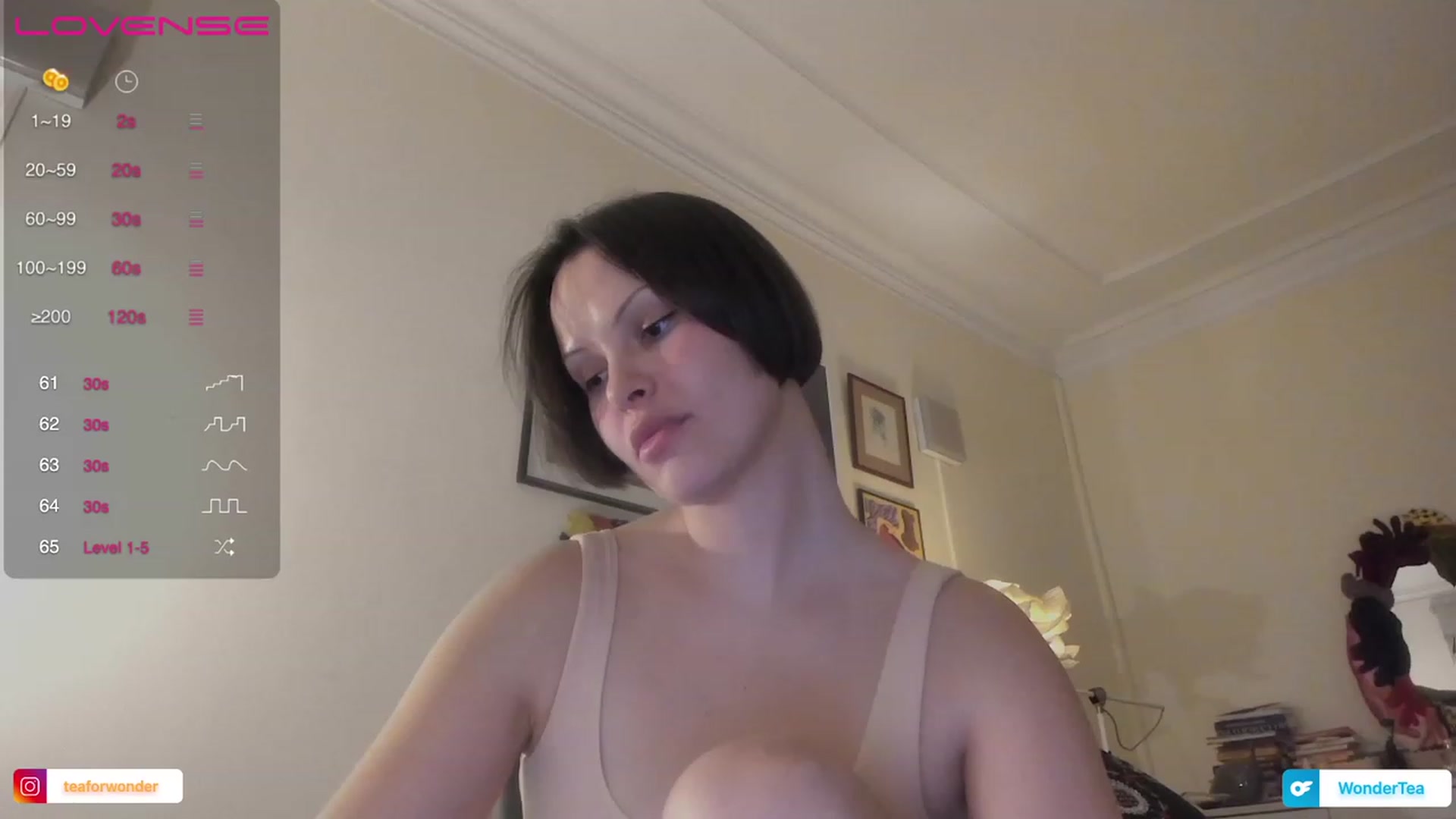 Gallery image thumbnail from wondertea's myfreecams stream on, 12/26/2023, 21:35 image 3 of 20