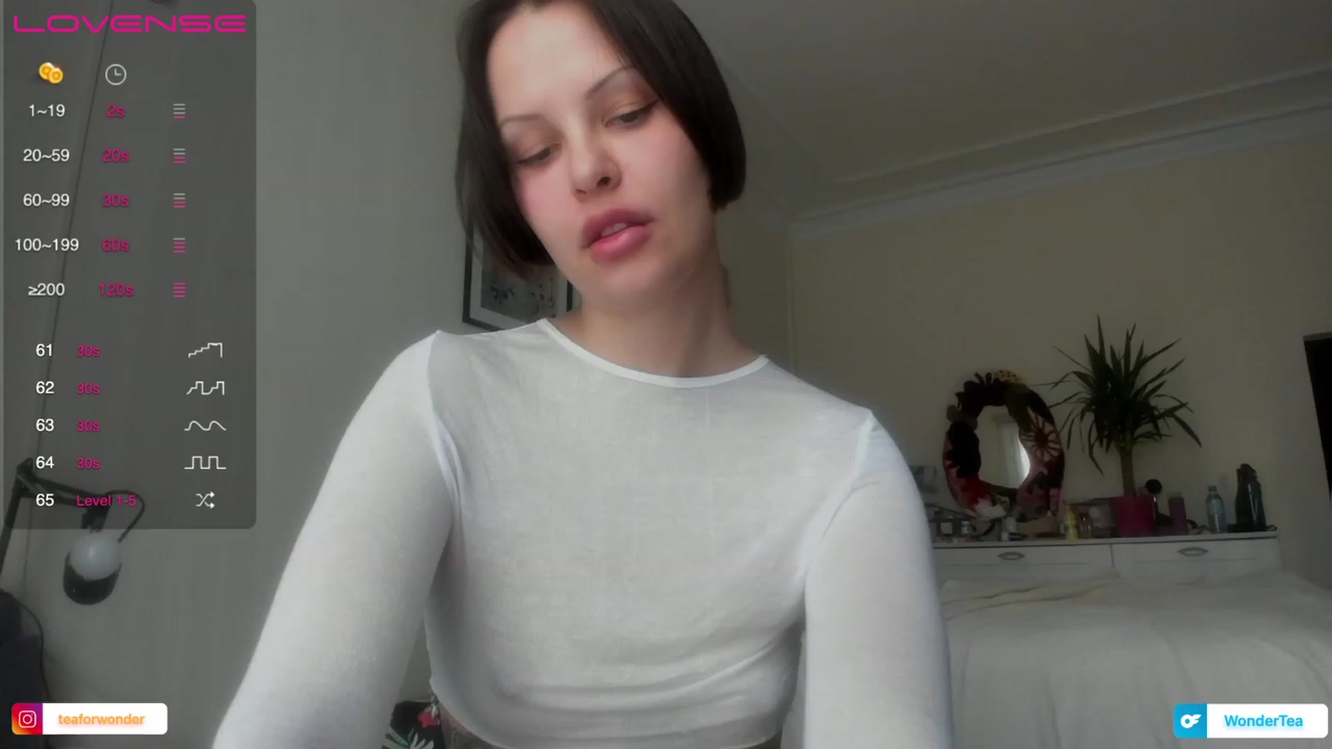 Gallery image thumbnail from wondertea's myfreecams stream on, 12/31/2023, 15:29 image 9 of 20