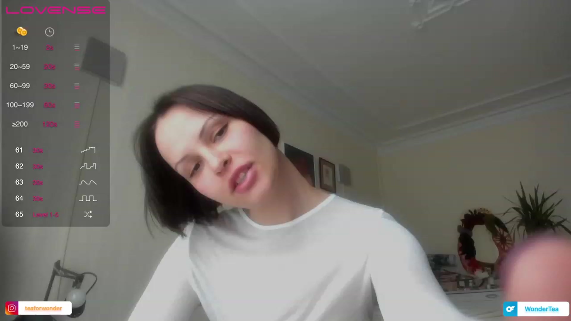 Gallery image thumbnail from wondertea's myfreecams stream on, 12/31/2023, 15:29 image 10 of 20