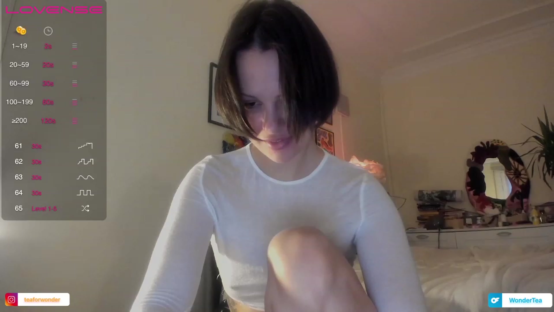 Gallery image thumbnail from wondertea's myfreecams stream on, 12/31/2023, 17:31 image 5 of 20