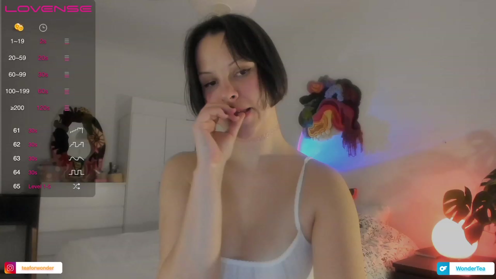 Gallery image thumbnail from wondertea's myfreecams stream on, 01/27/2024, 20:11 image 18 of 20