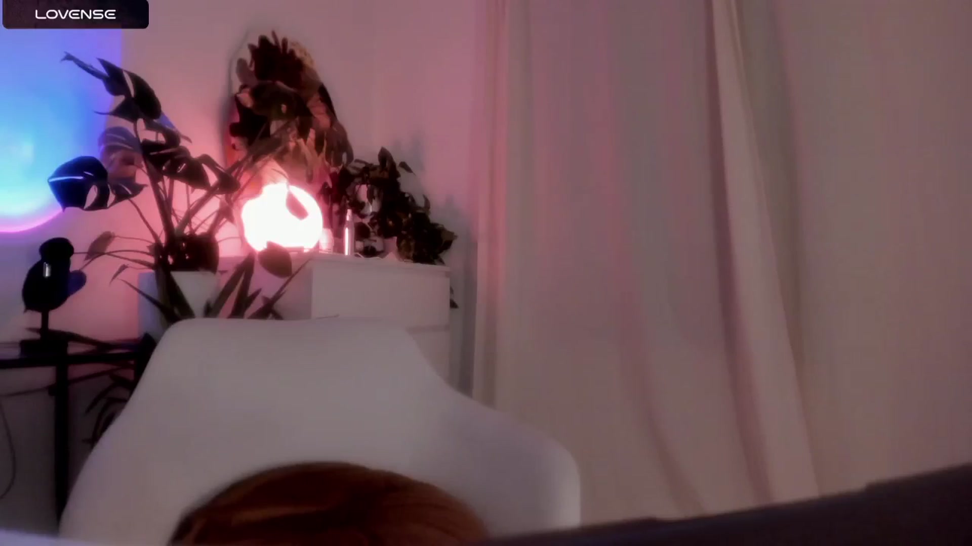 Gallery image thumbnail from wondertea's myfreecams stream on, 05/05/2024, 21:38 image 5 of 20