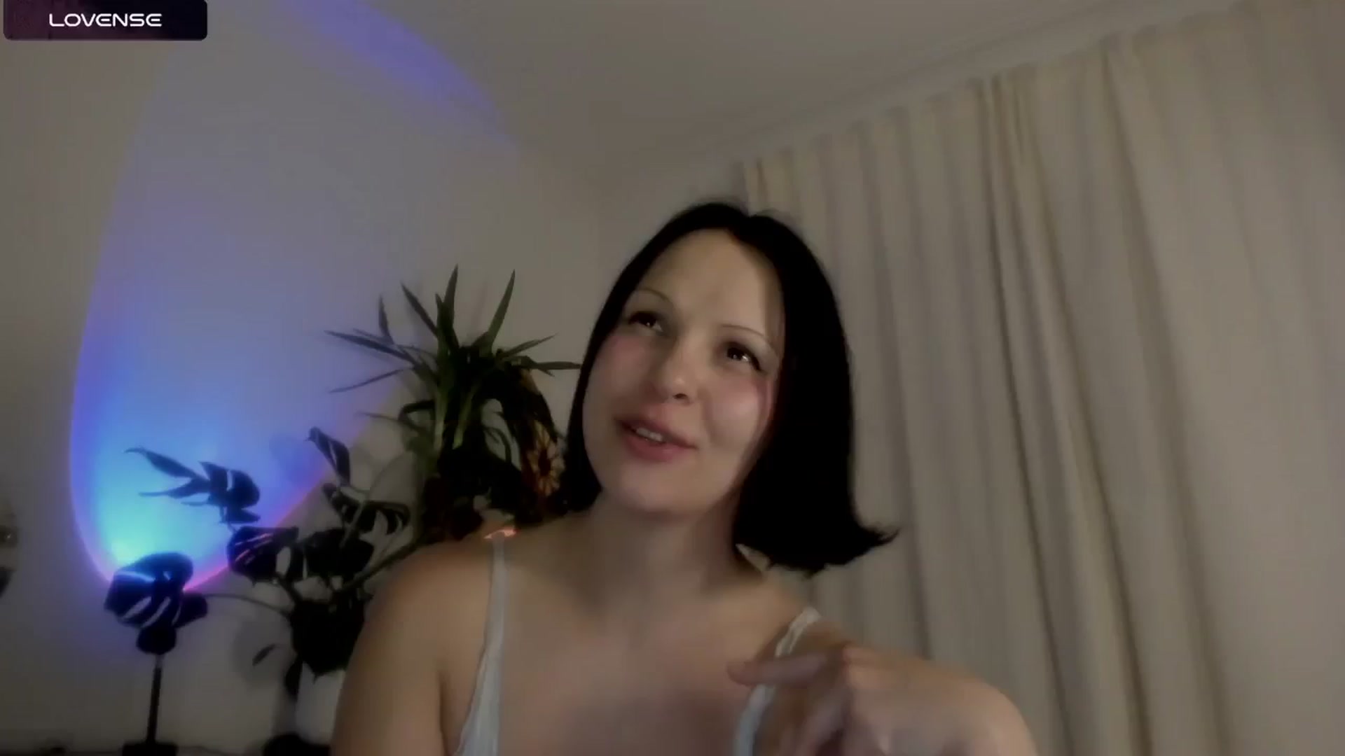 Gallery image thumbnail from wondertea's myfreecams stream on, 06/11/2024, 21:50 image 15 of 20