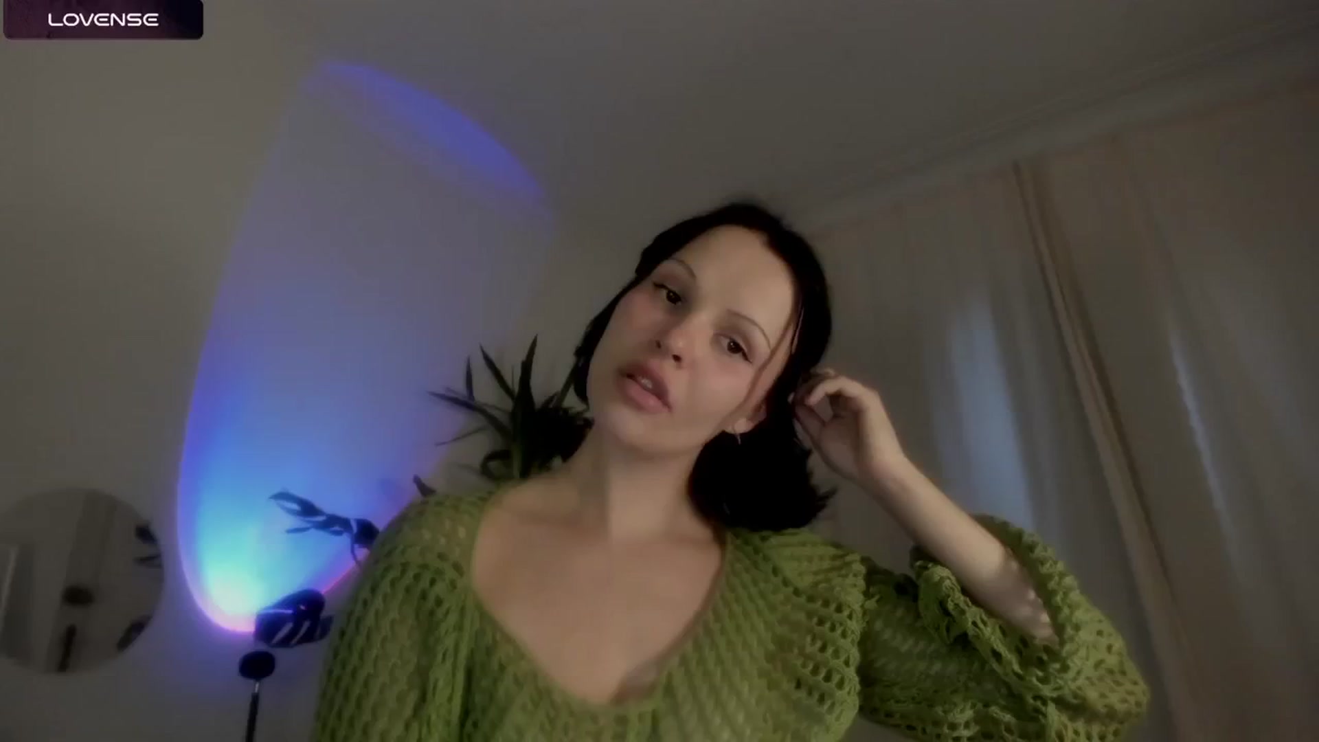 Gallery image thumbnail from wondertea's myfreecams stream on, 06/15/2024, 16:06 image 13 of 20