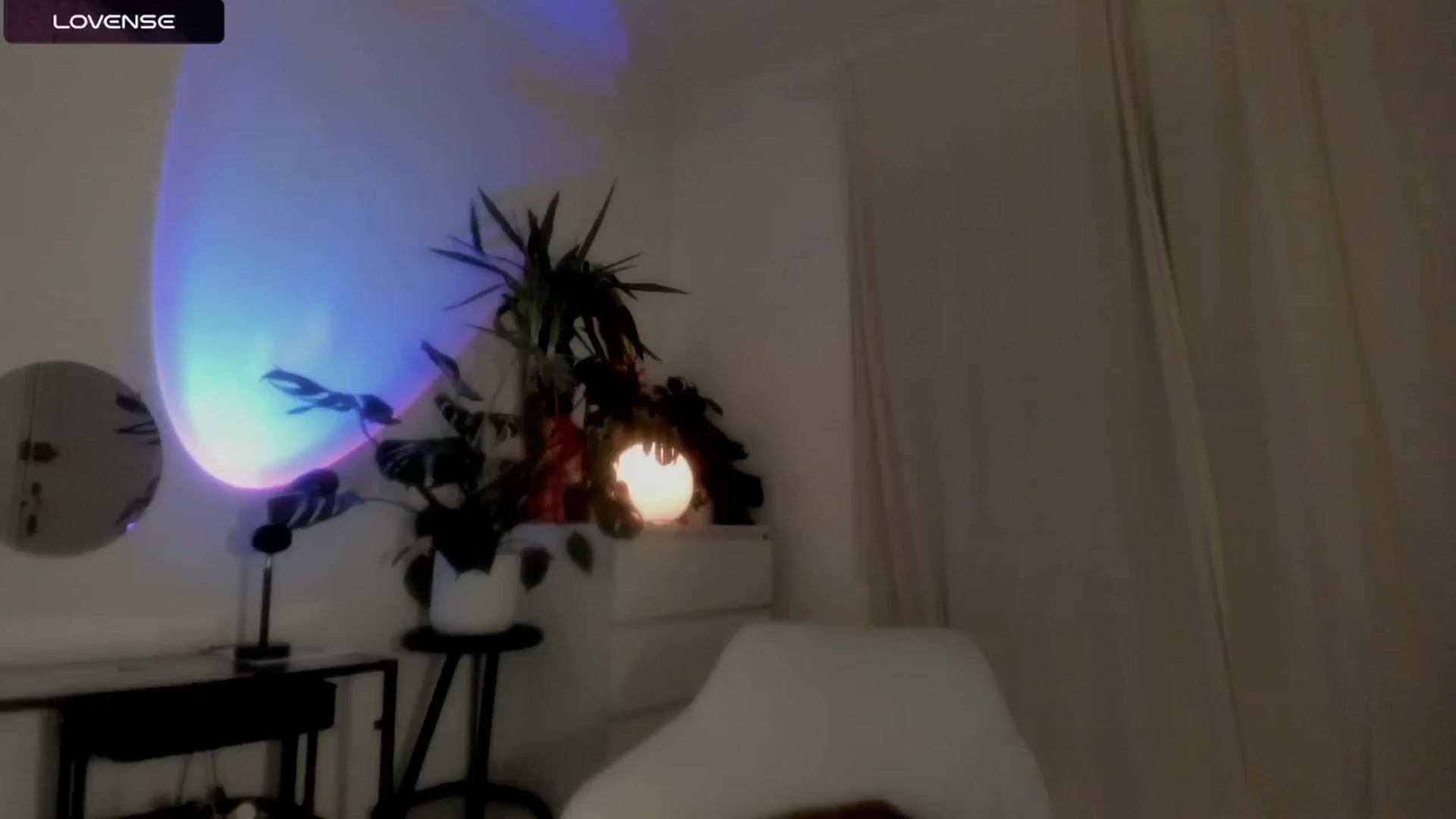 Gallery image thumbnail from wondertea's myfreecams stream on, 06/21/2024, 19:59 image 20 of 20