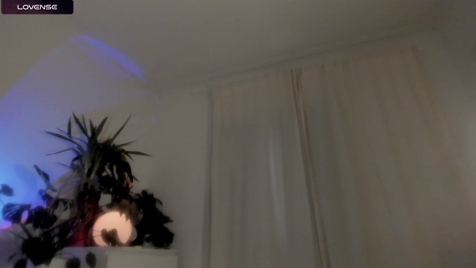 Gallery image thumbnail from wondertea's myfreecams stream on, 06/26/2024, 21:11 image 4 of 20