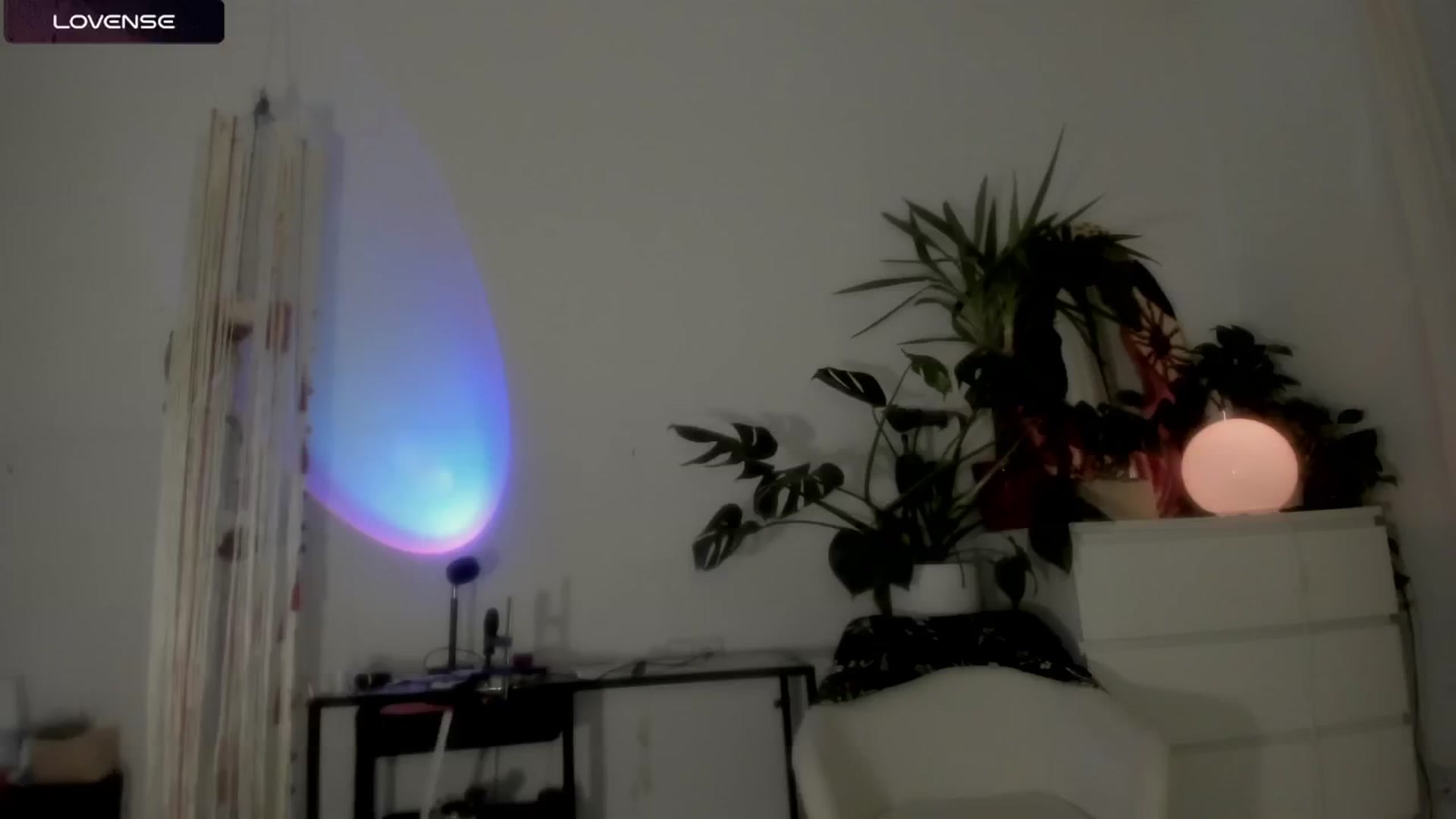 Gallery image thumbnail from wondertea's myfreecams stream on, 07/26/2024, 21:19 image 8 of 20