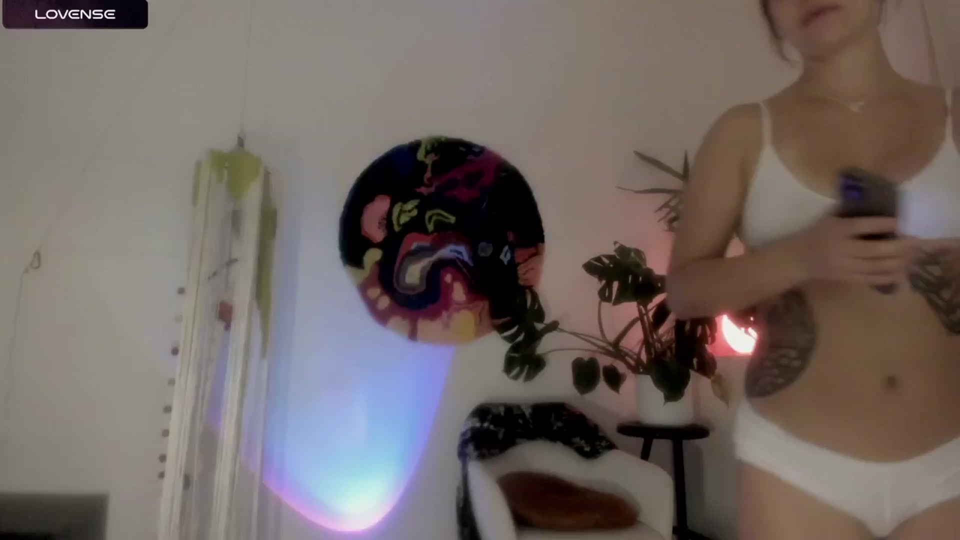 Gallery image thumbnail from wondertea's myfreecams stream on, 08/06/2024, 21:34 image 6 of 20