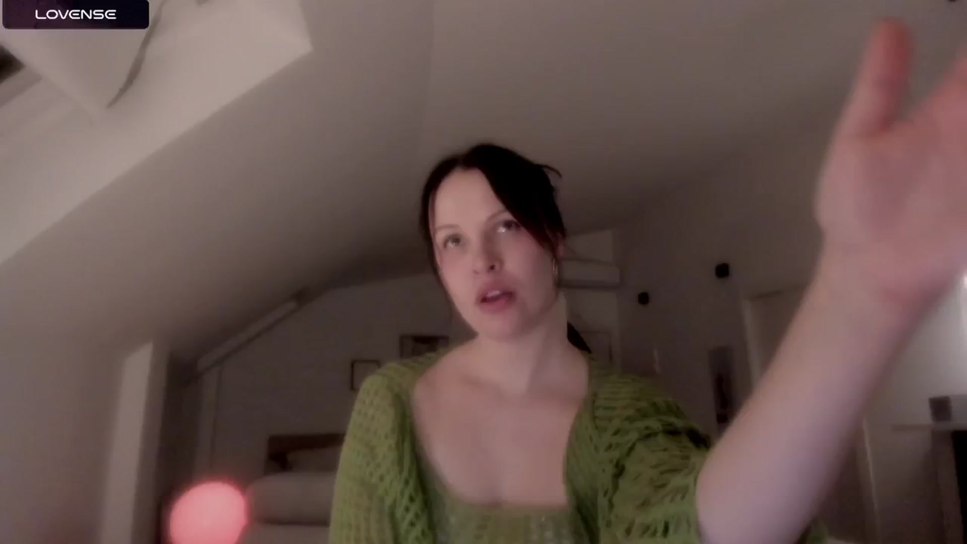 Gallery image thumbnail from wondertea's myfreecams stream on, 11/26/2024, 21:22 image 9 of 20