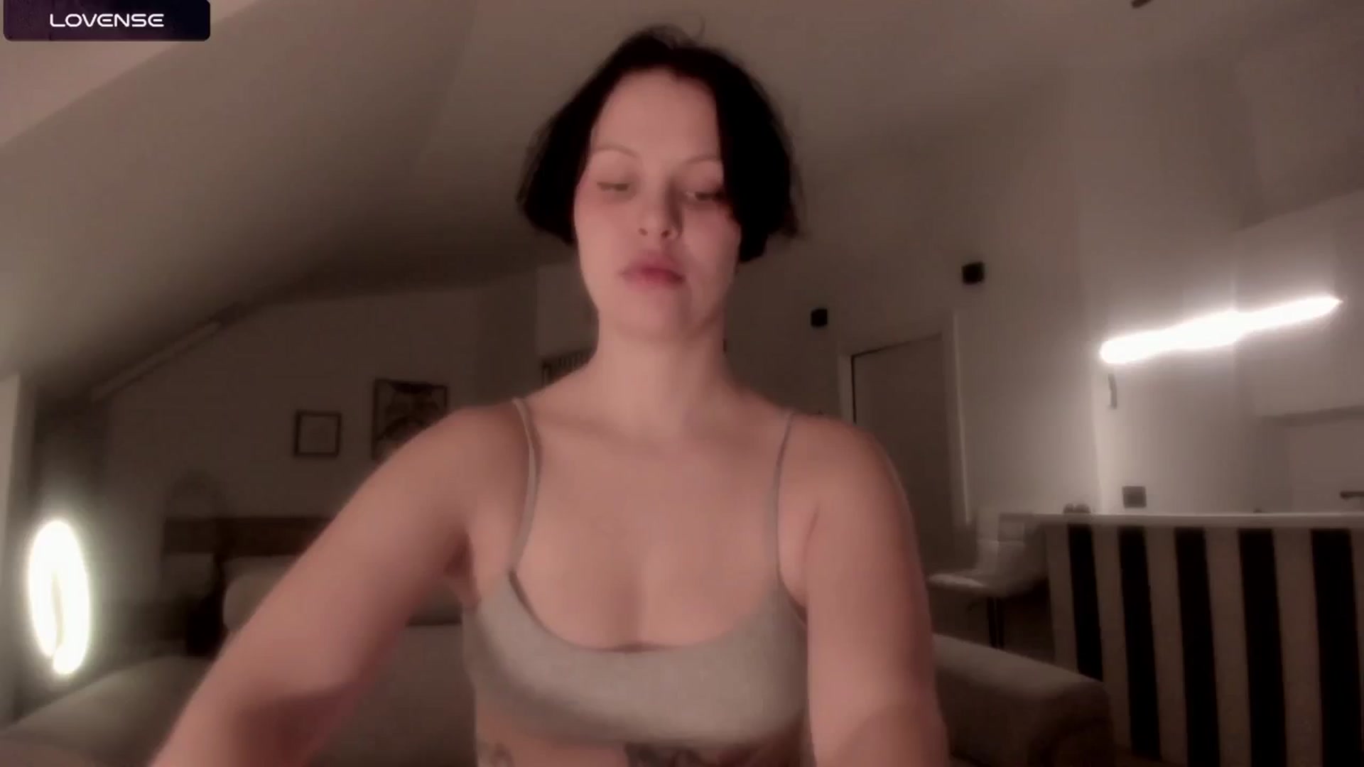 Gallery image thumbnail from wondertea's myfreecams stream on, 12/09/2024, 21:28 image 19 of 20