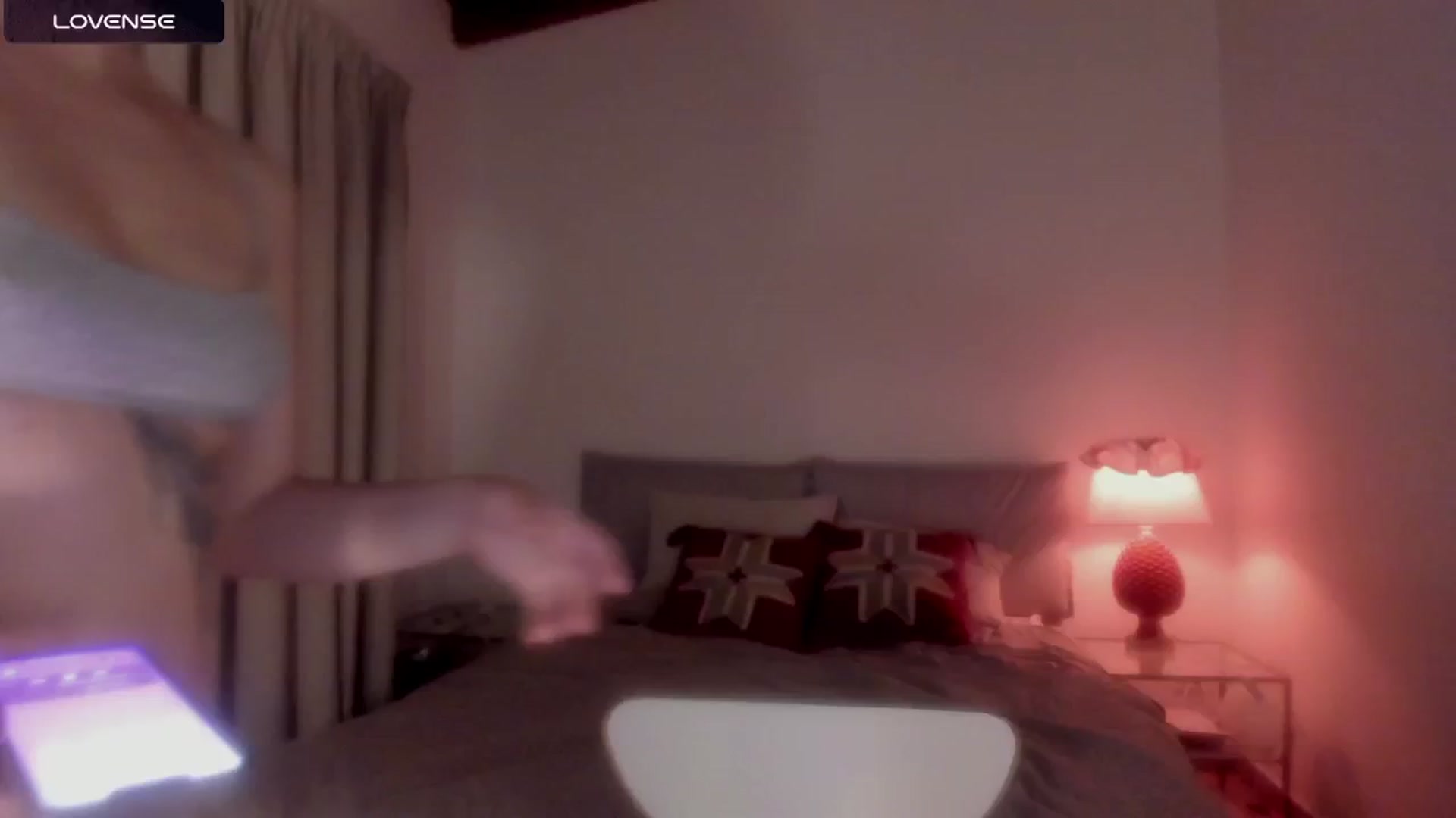 Gallery image thumbnail from wondertea's myfreecams stream on, 12/28/2024, 21:13 image 6 of 20