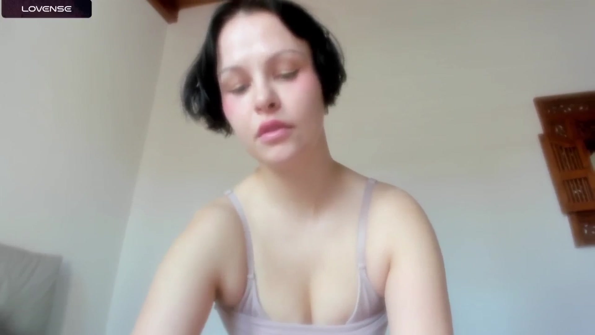 Gallery image thumbnail from wondertea's myfreecams stream on, 01/03/2025, 12:03 image 13 of 20